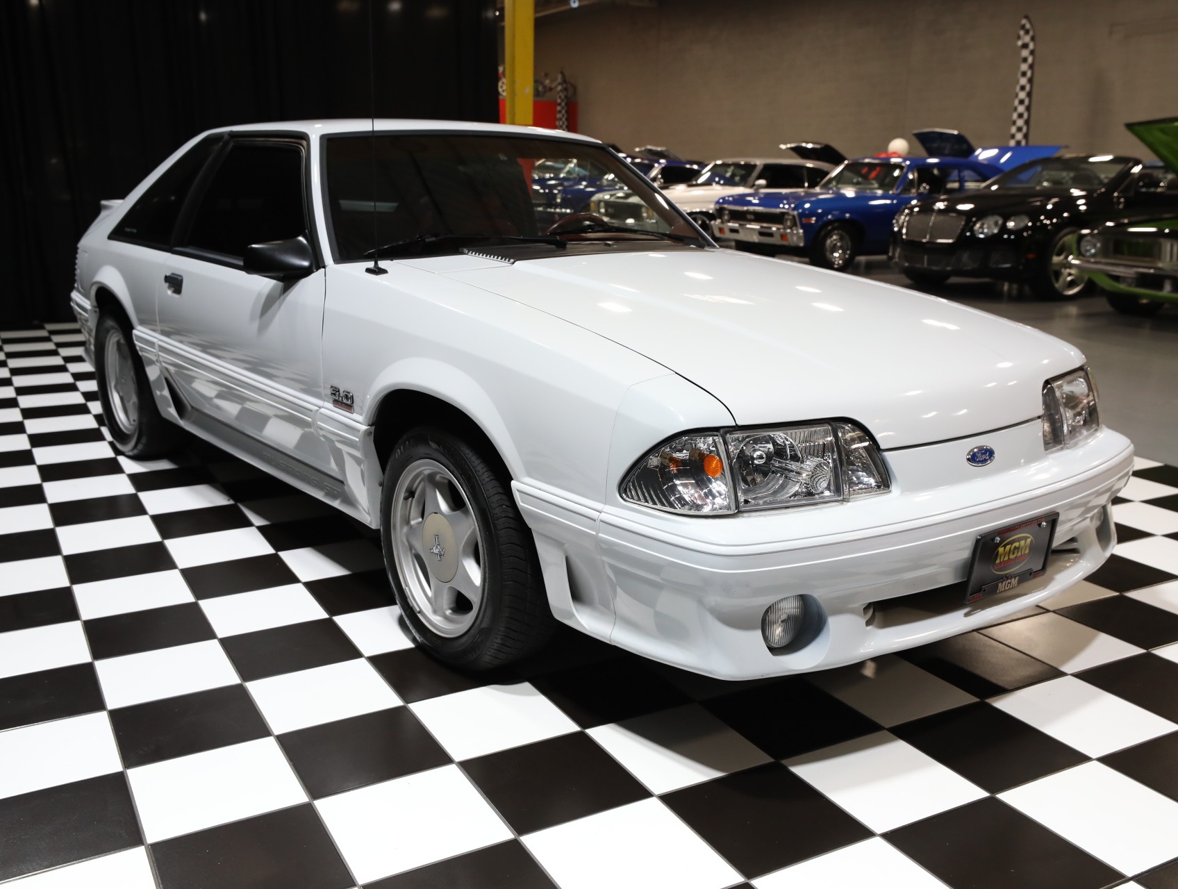 1992 Ford Mustang 13