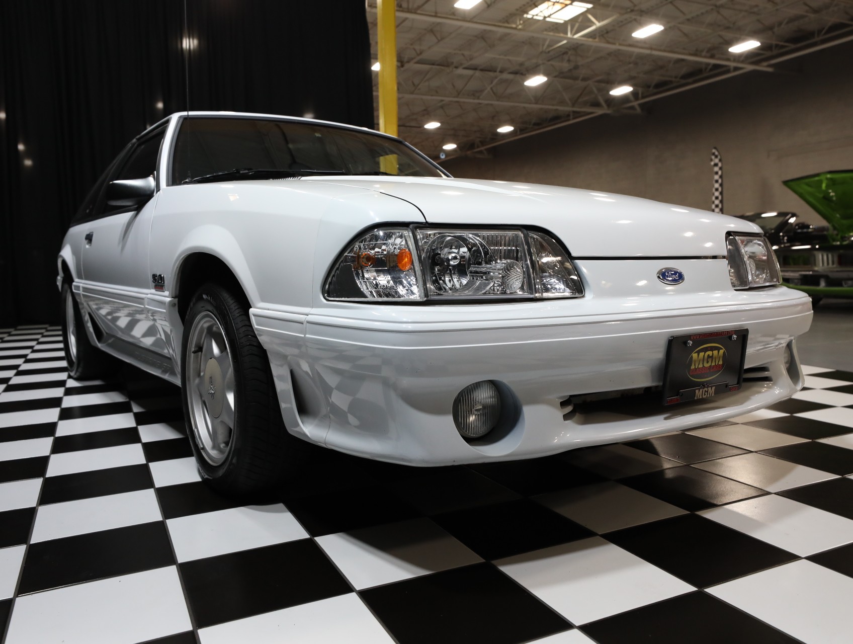 1992 Ford Mustang 14