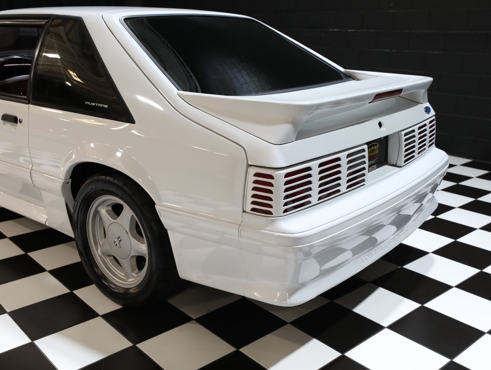 1992 Ford Mustang 25