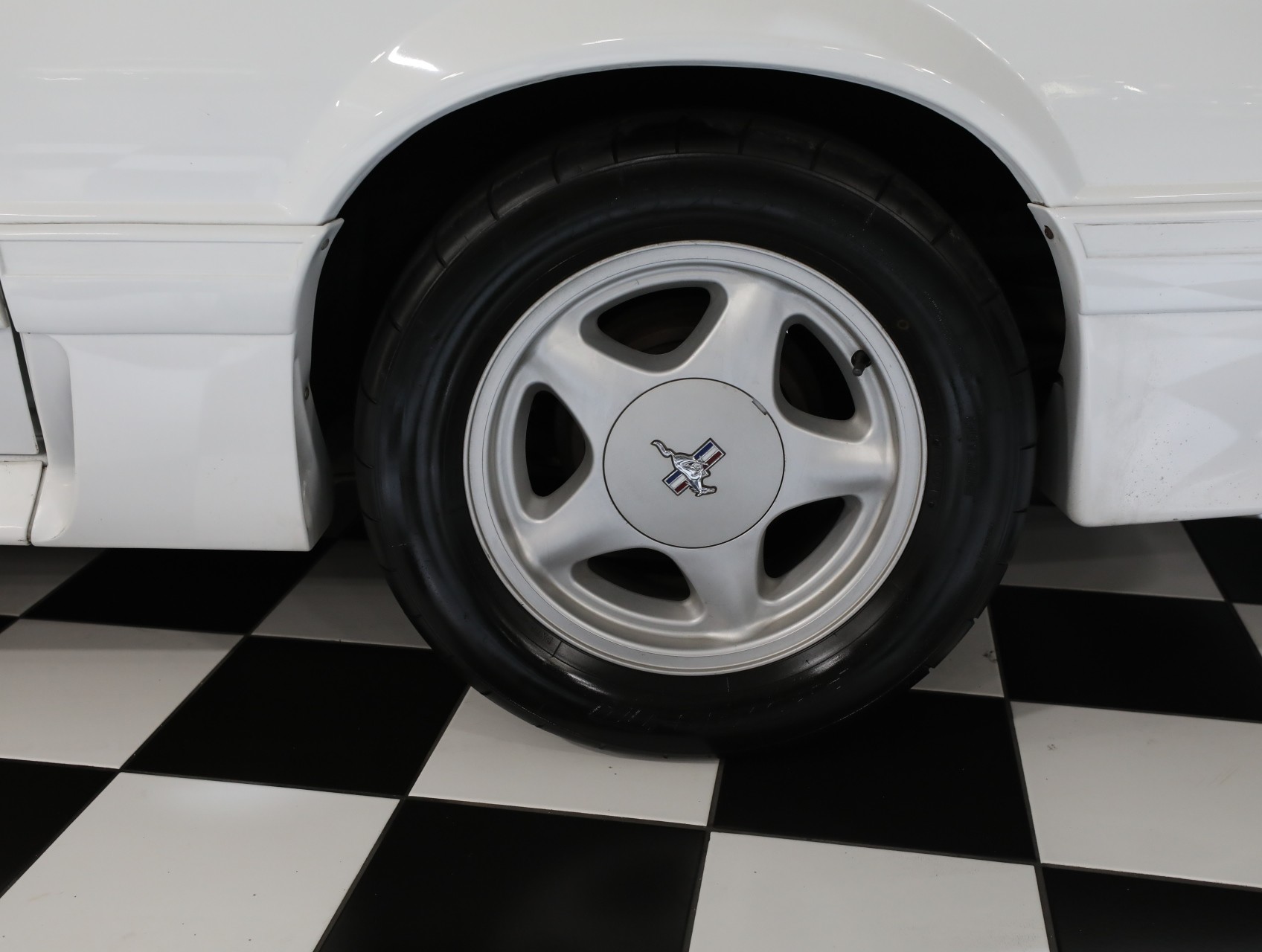 1992 Ford Mustang 32