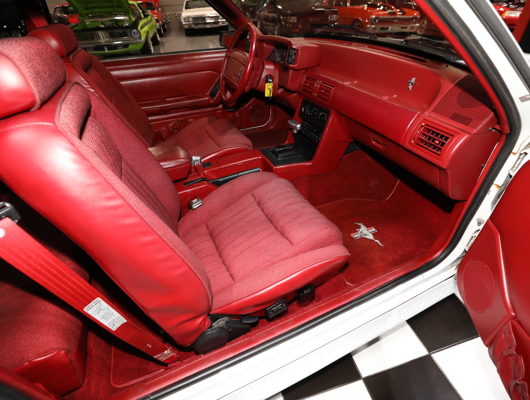 1992 Ford Mustang 40