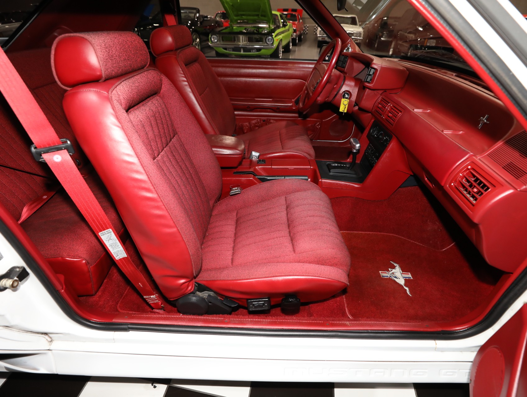 1992 Ford Mustang 41