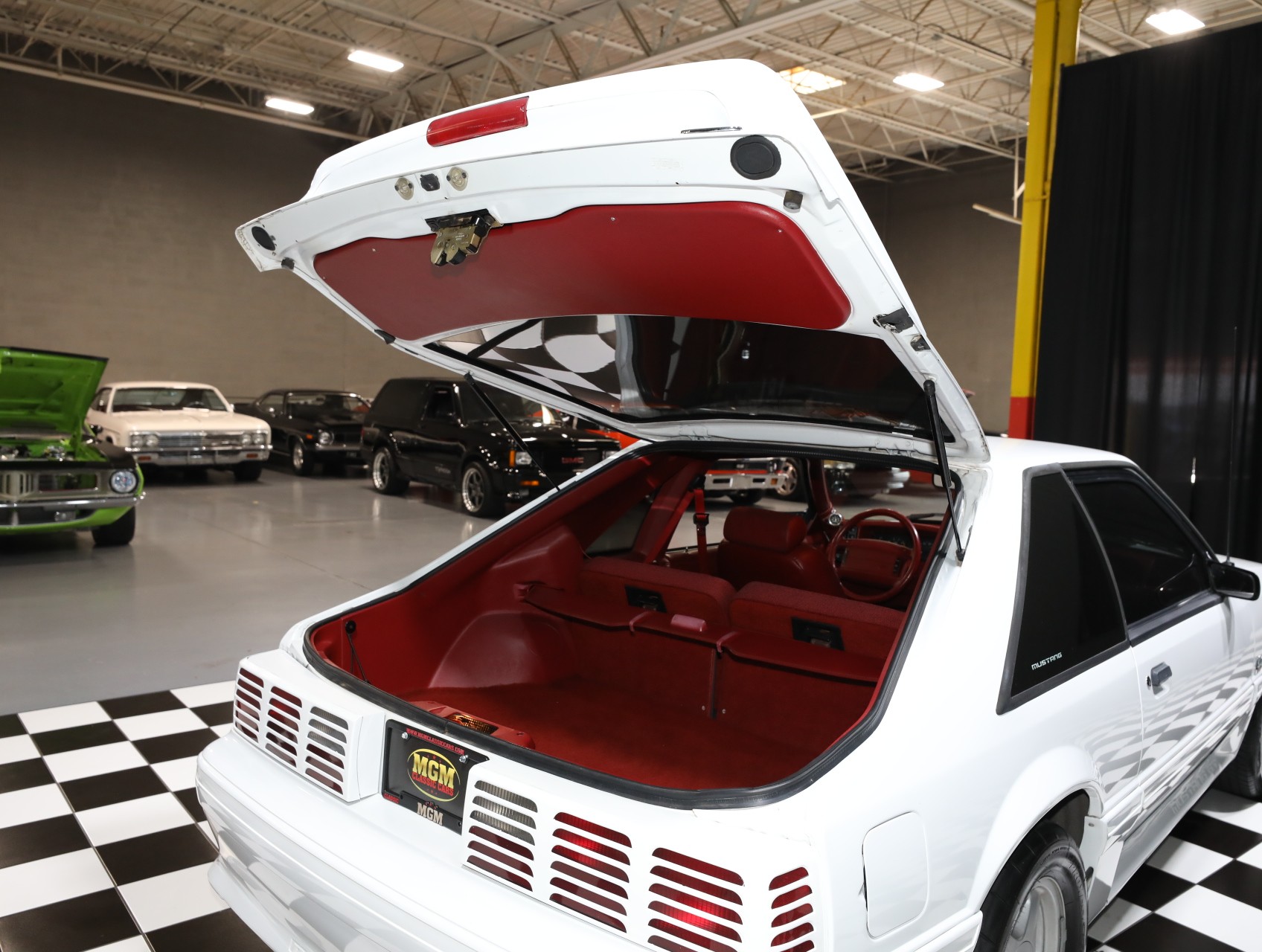 1992 Ford Mustang 43