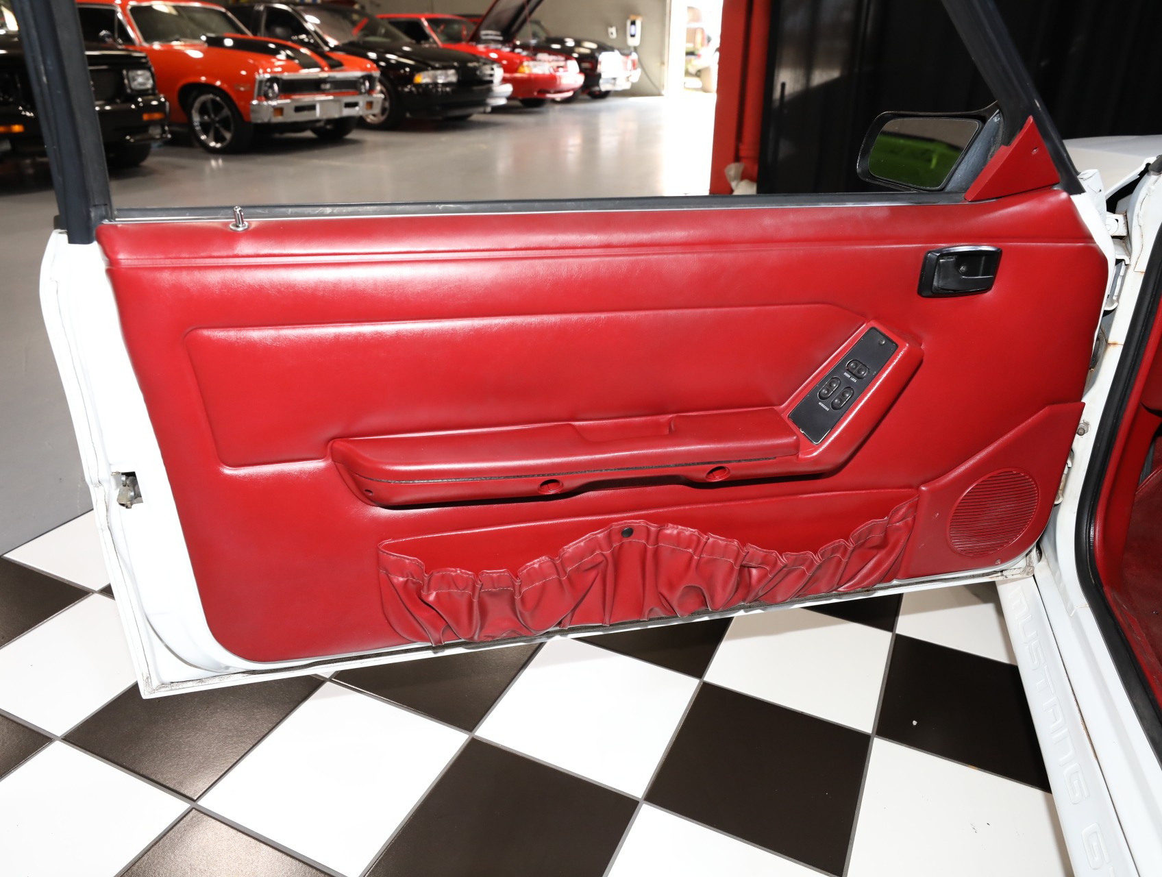 1992 Ford Mustang 46