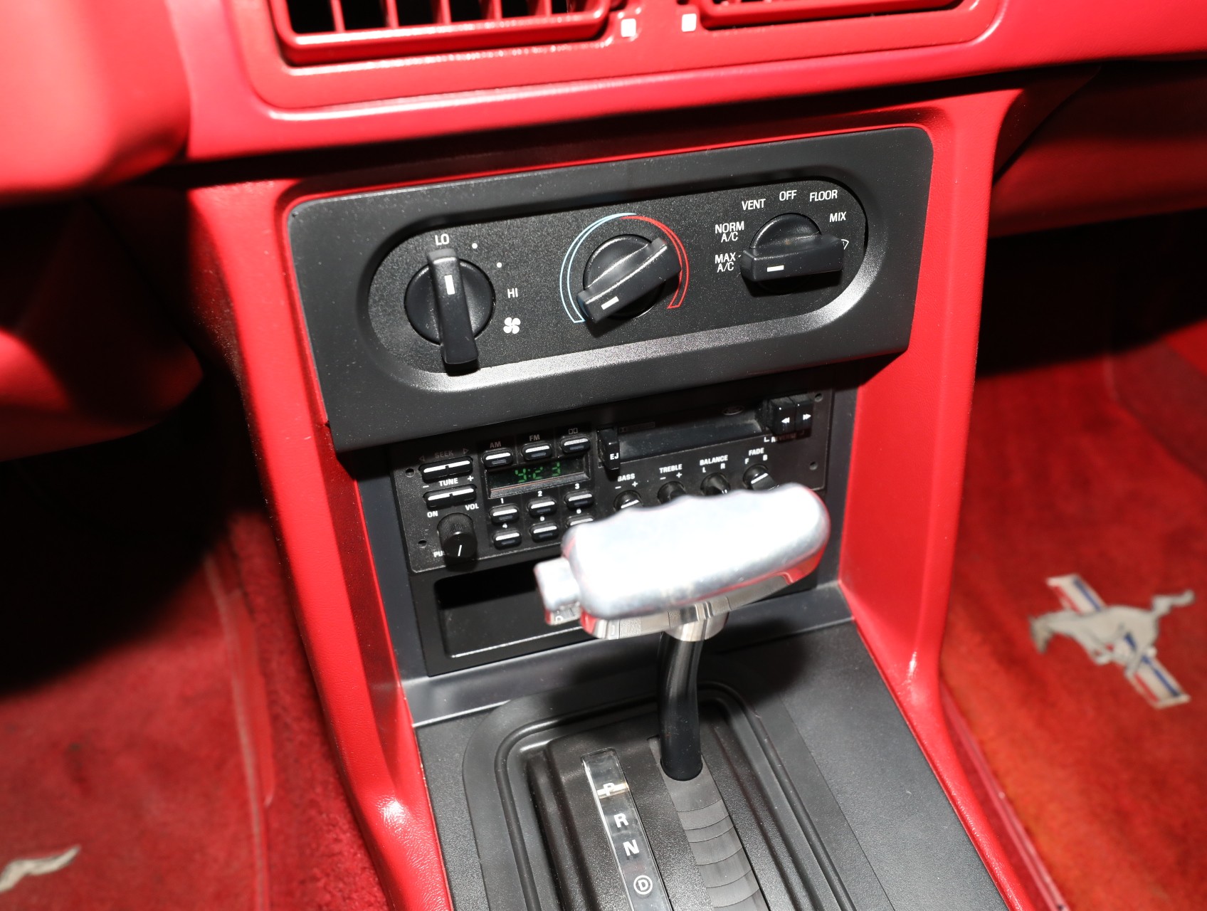1992 Ford Mustang 54