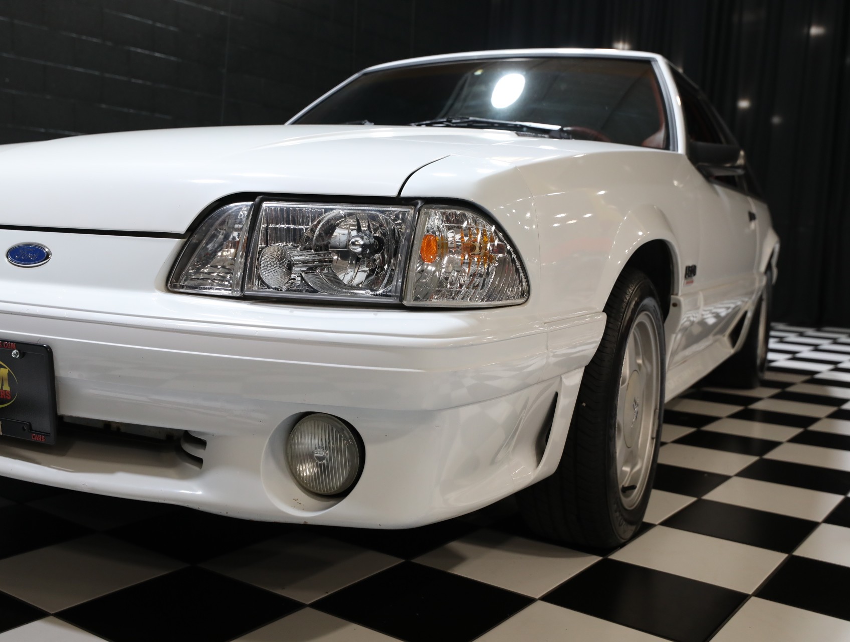 1992 Ford Mustang 9