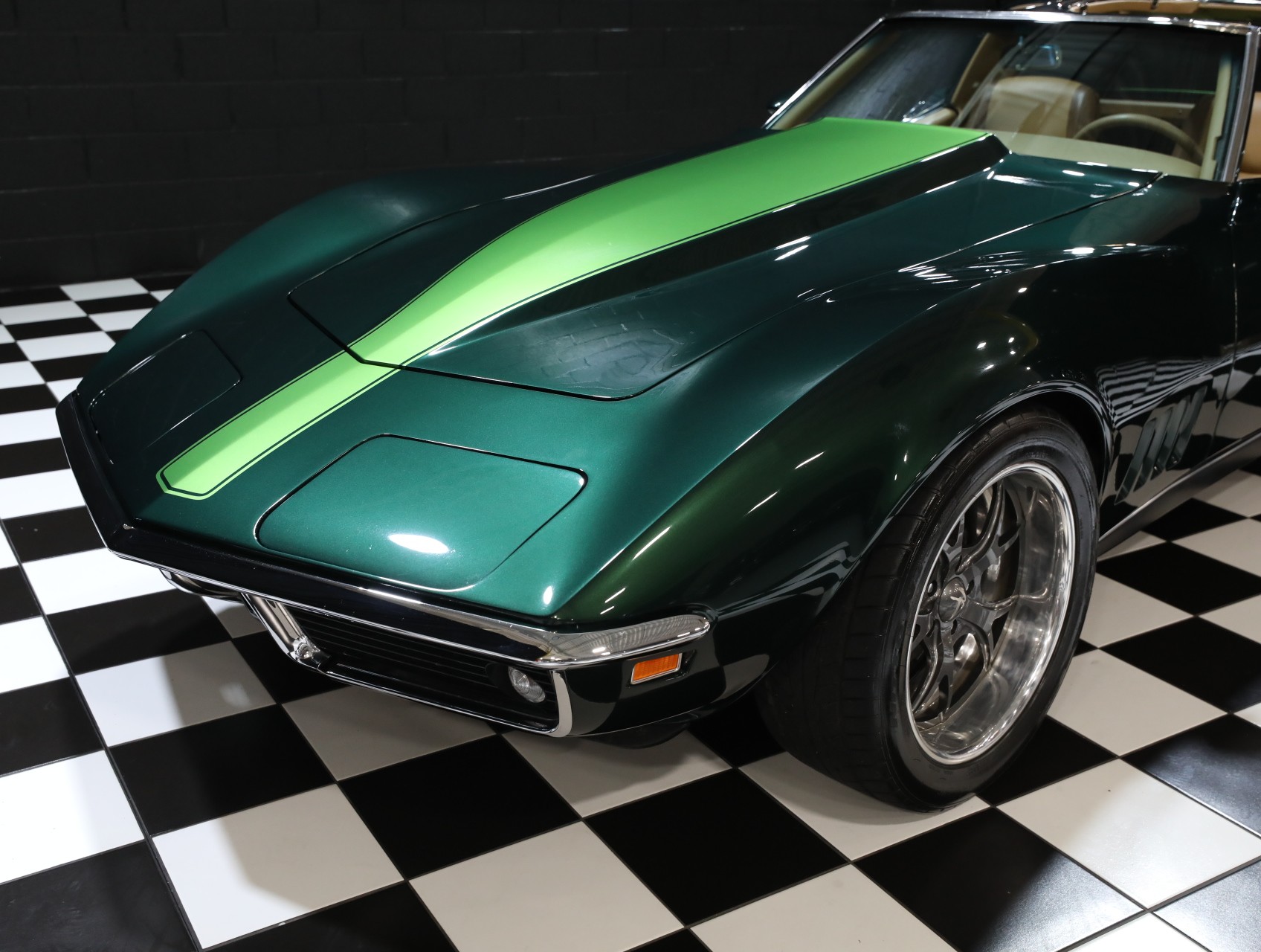 1969 Chevrolet Corvette 13