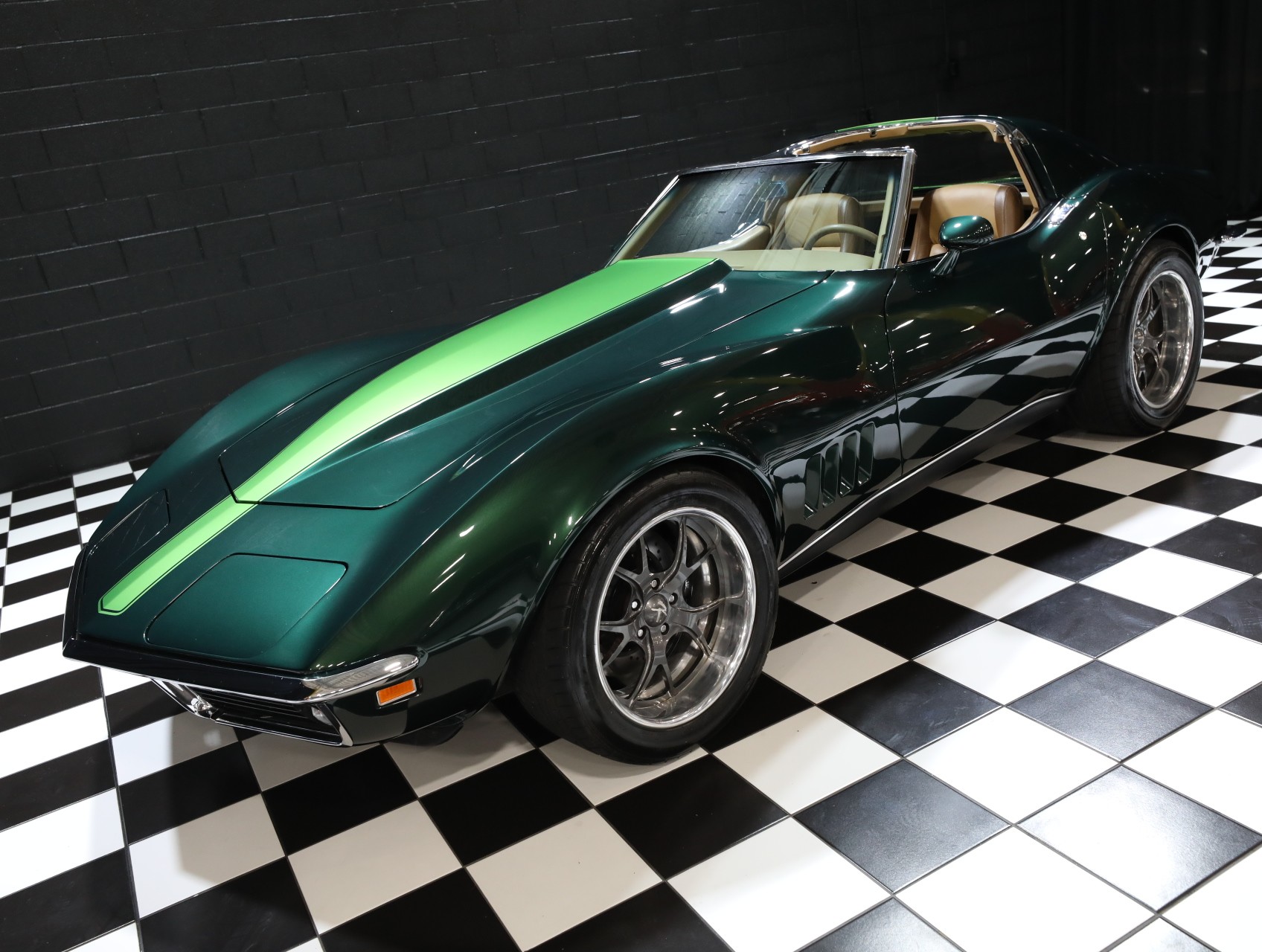 1969 Chevrolet Corvette 14