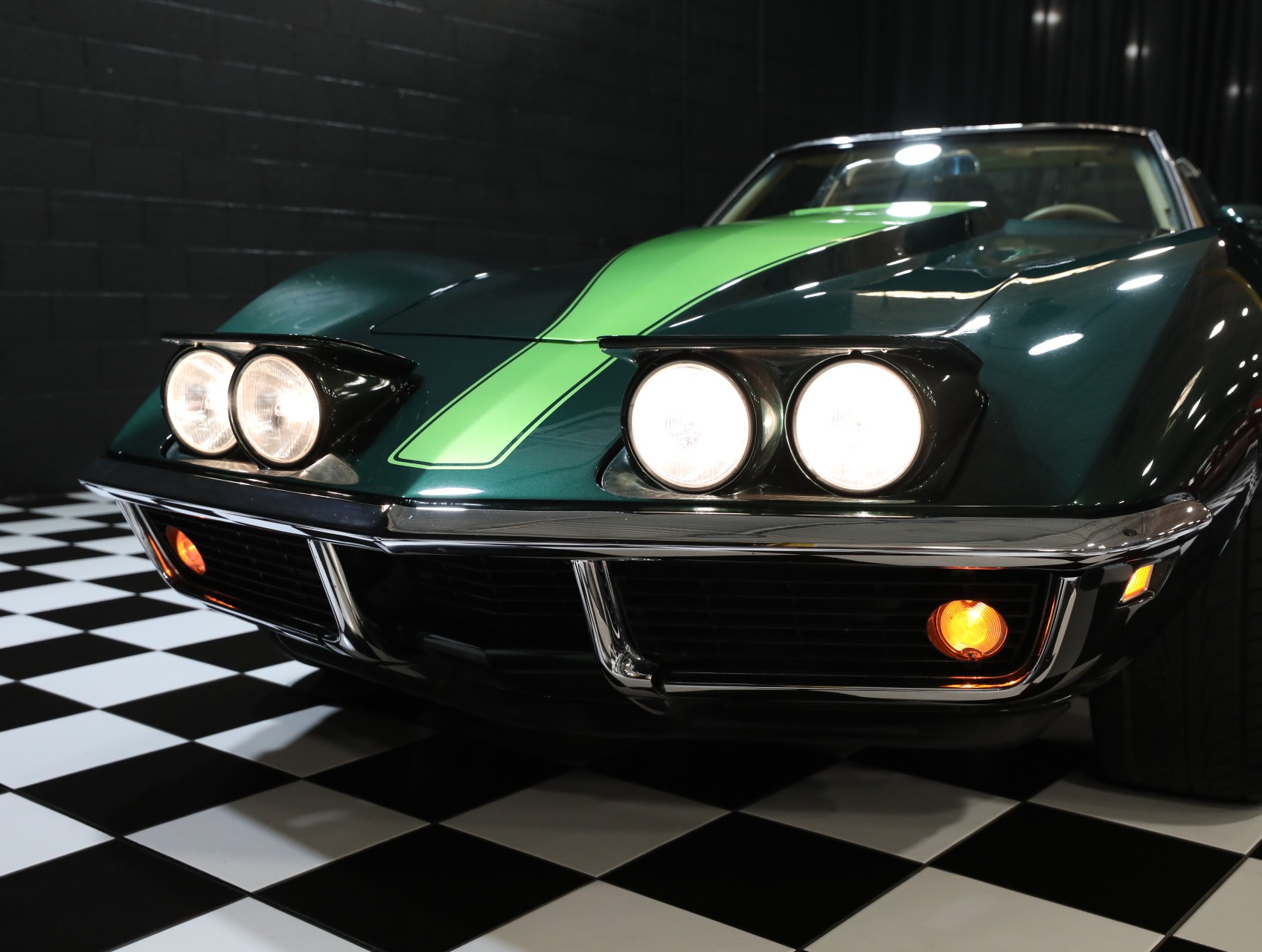 1969 Chevrolet Corvette 16