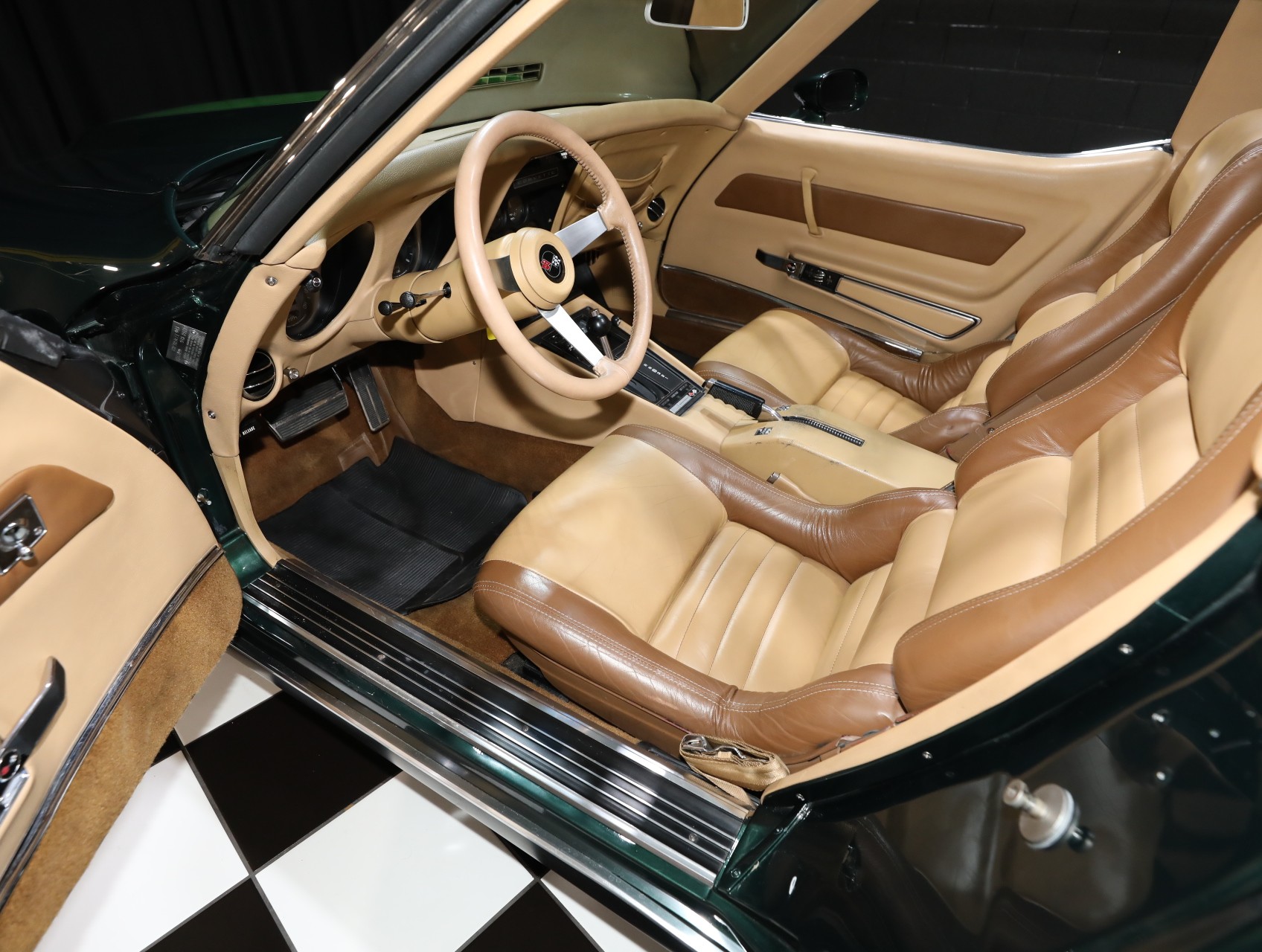 1969 Chevrolet Corvette 3