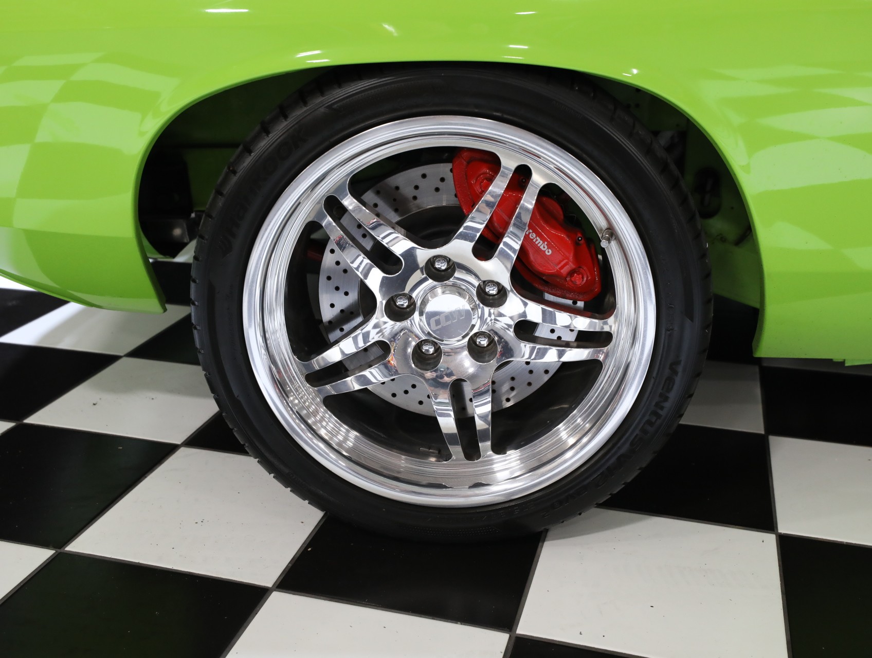 1972 Plymouth Barracuda 35