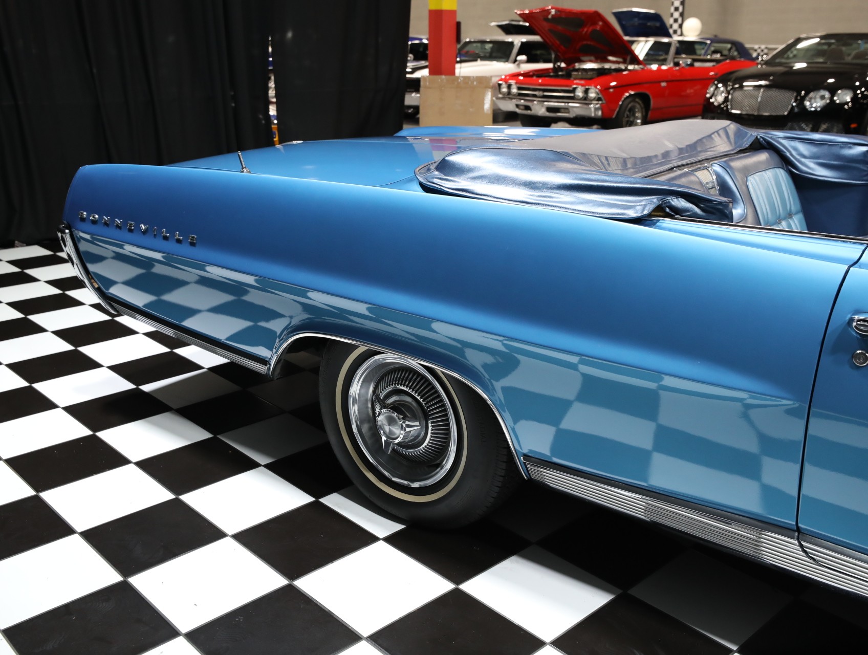 1964 Pontiac Bonneville 19