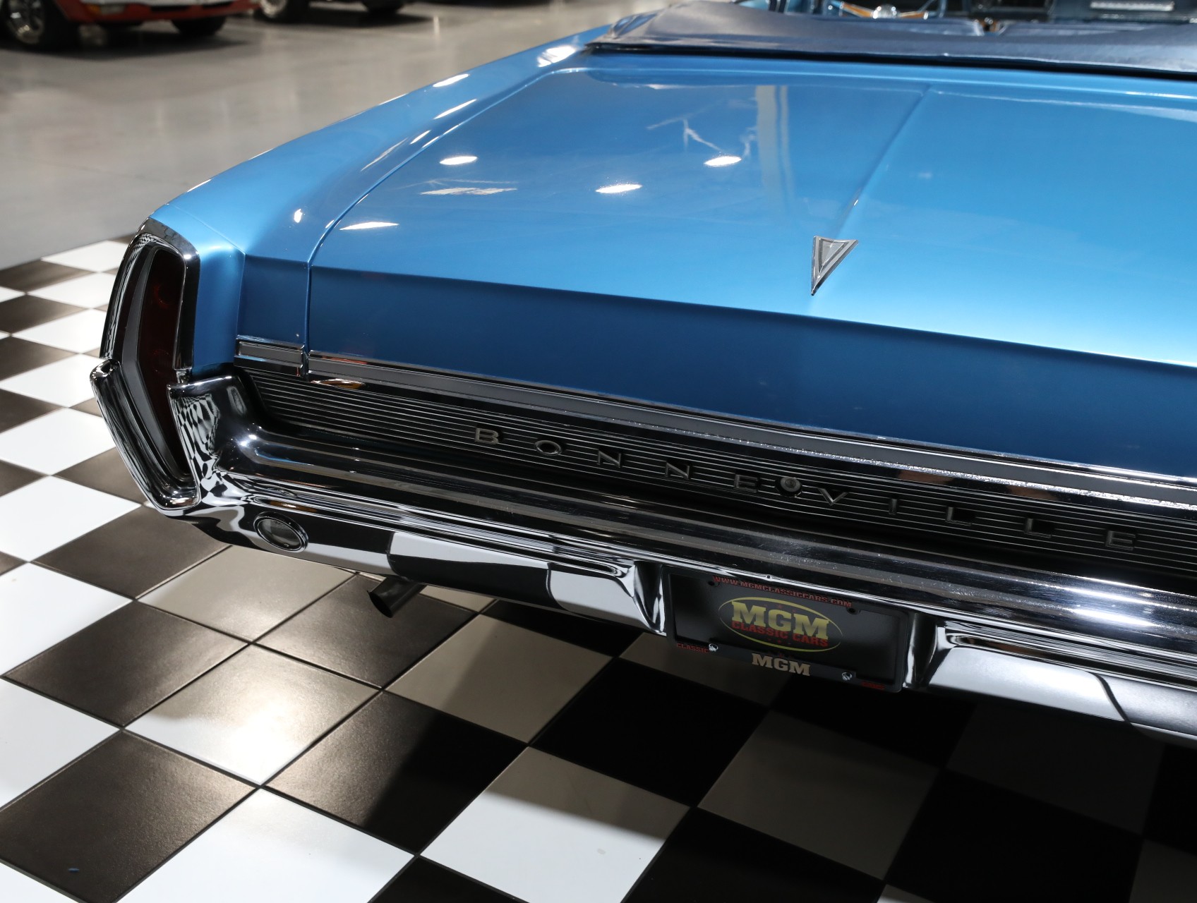 1964 Pontiac Bonneville 24