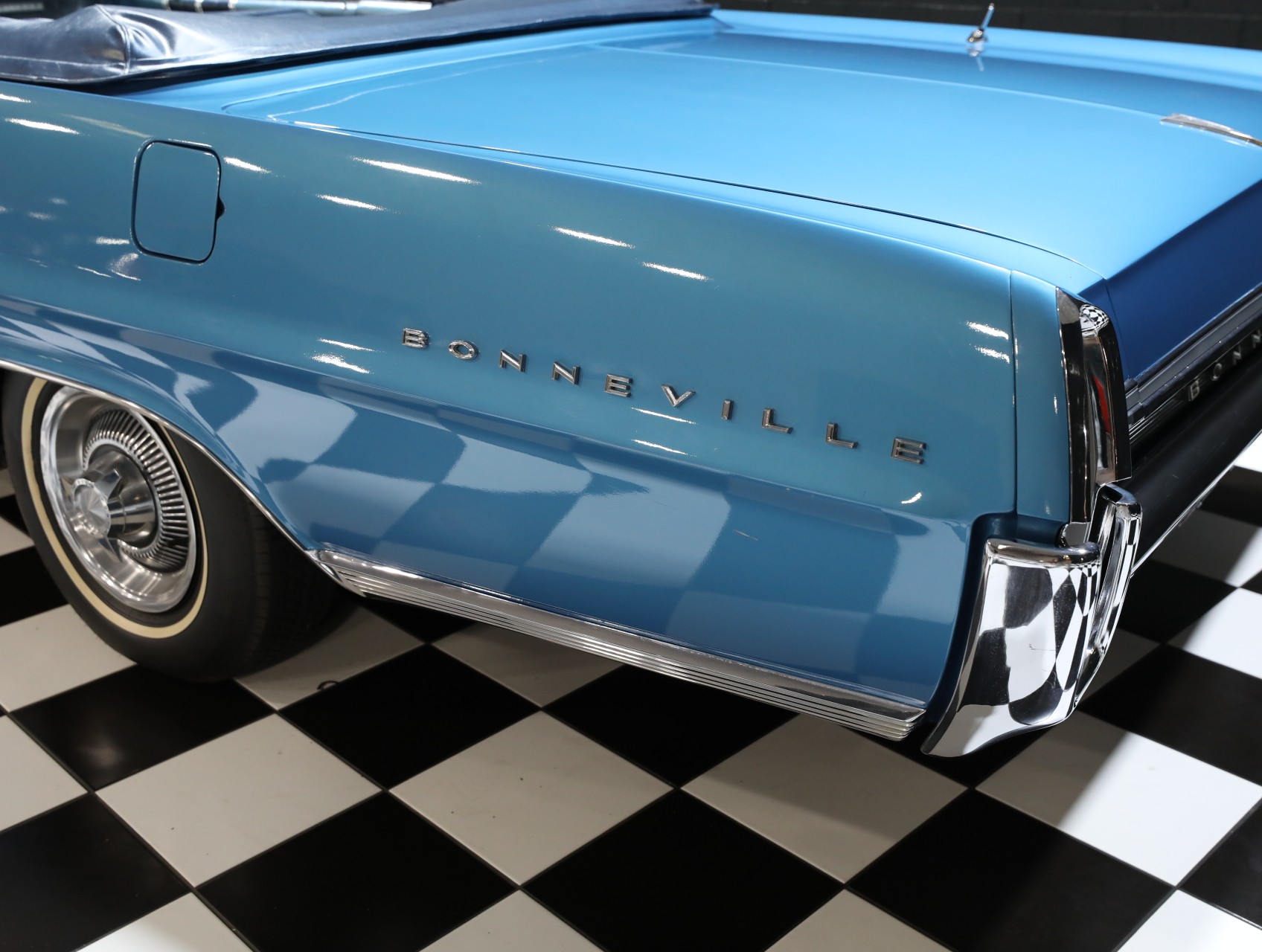 1964 Pontiac Bonneville 27