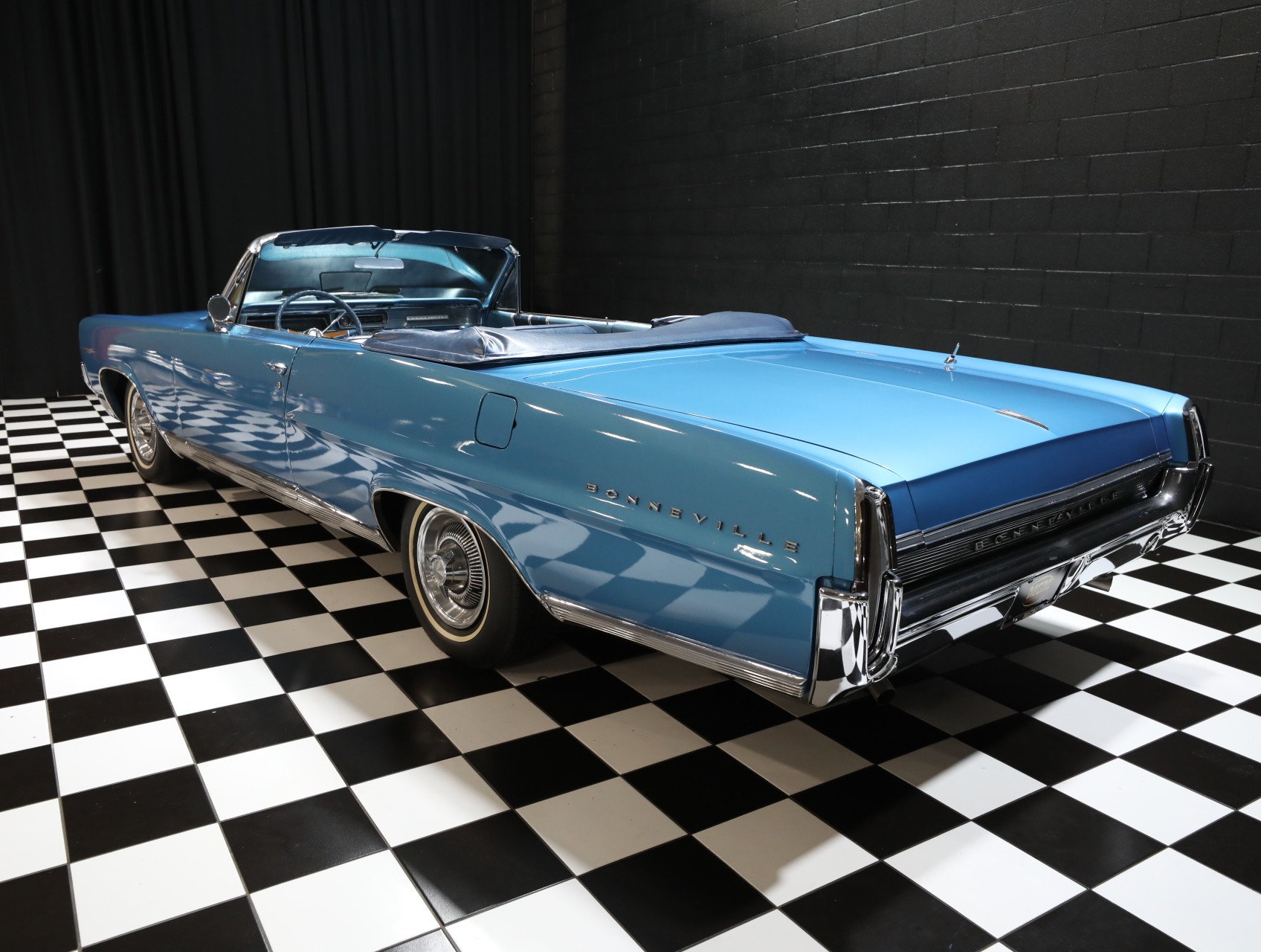 1964 Pontiac Bonneville 28