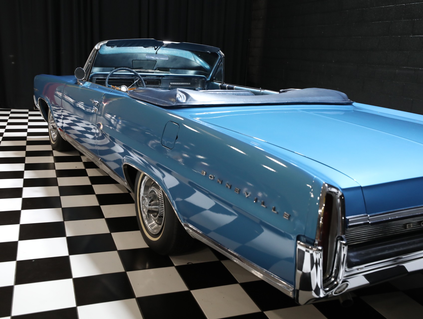 1964 Pontiac Bonneville 29