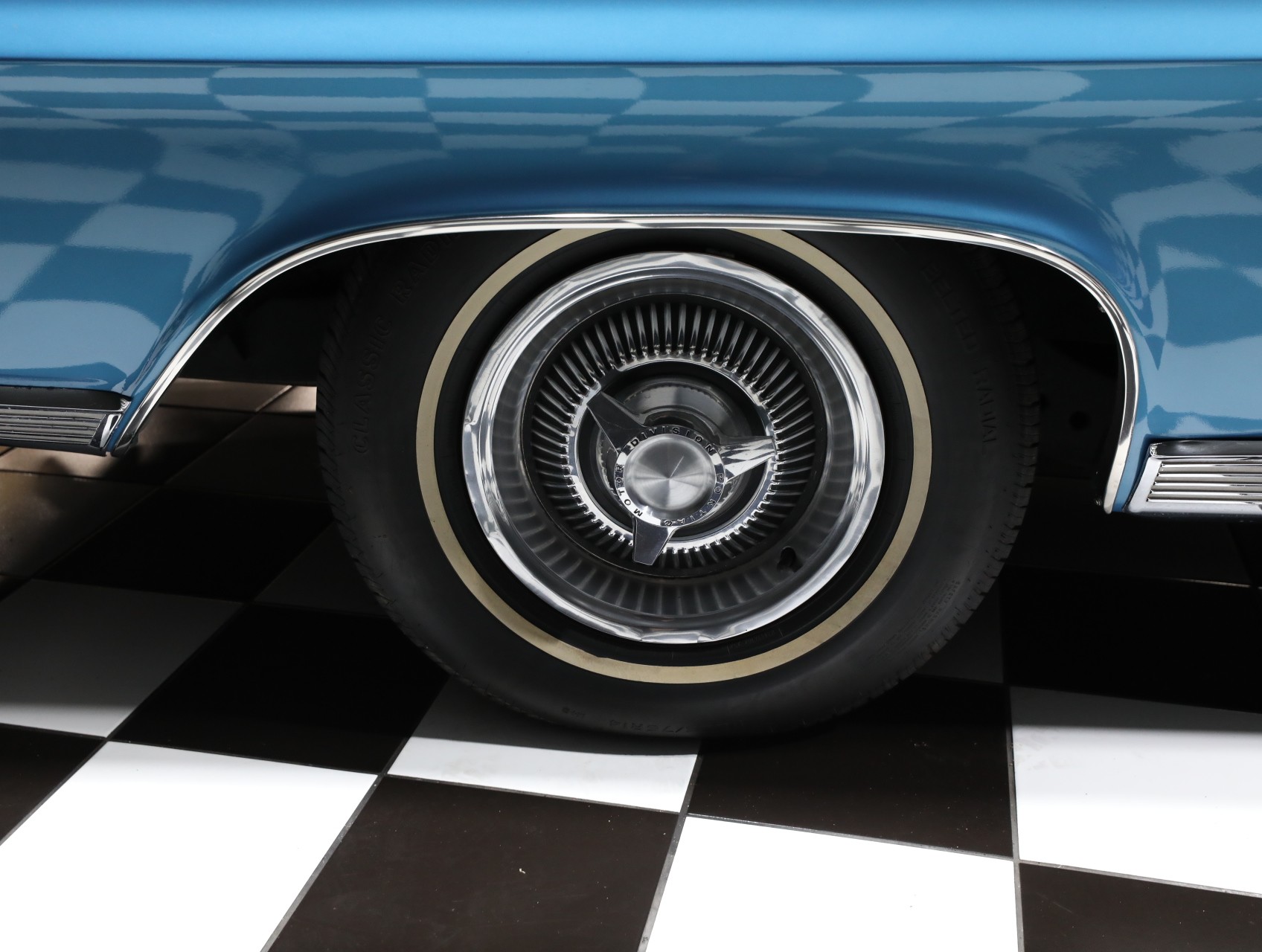 1964 Pontiac Bonneville 36