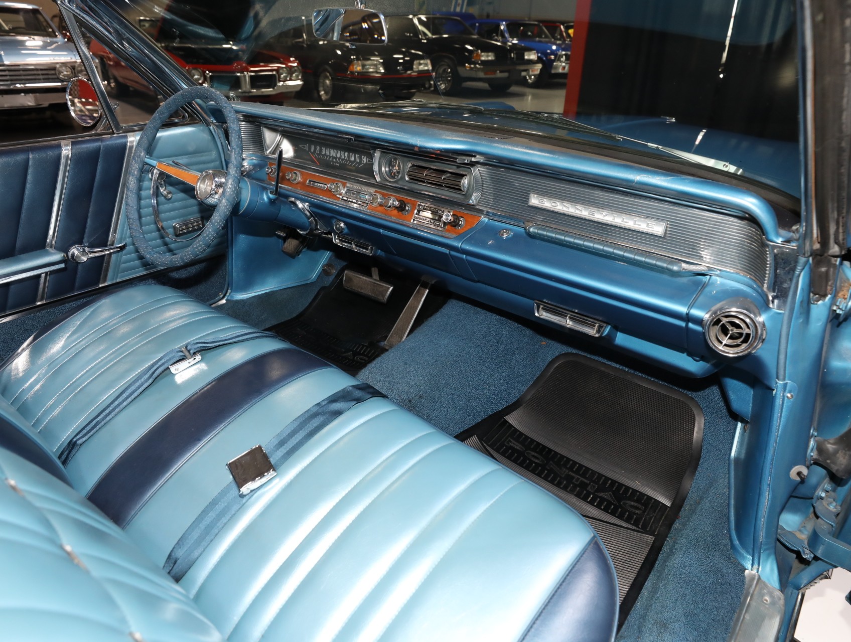 1964 Pontiac Bonneville 42