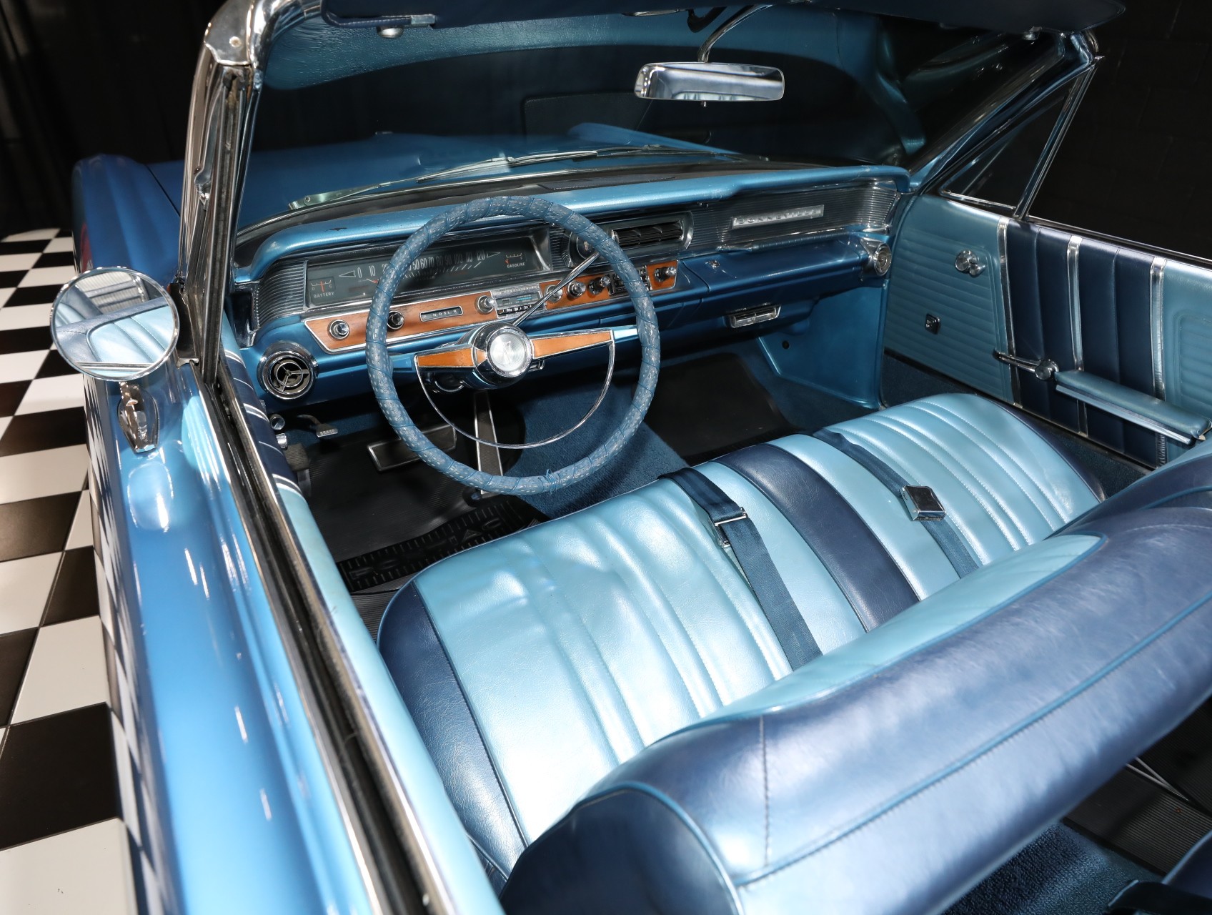 1964 Pontiac Bonneville 48