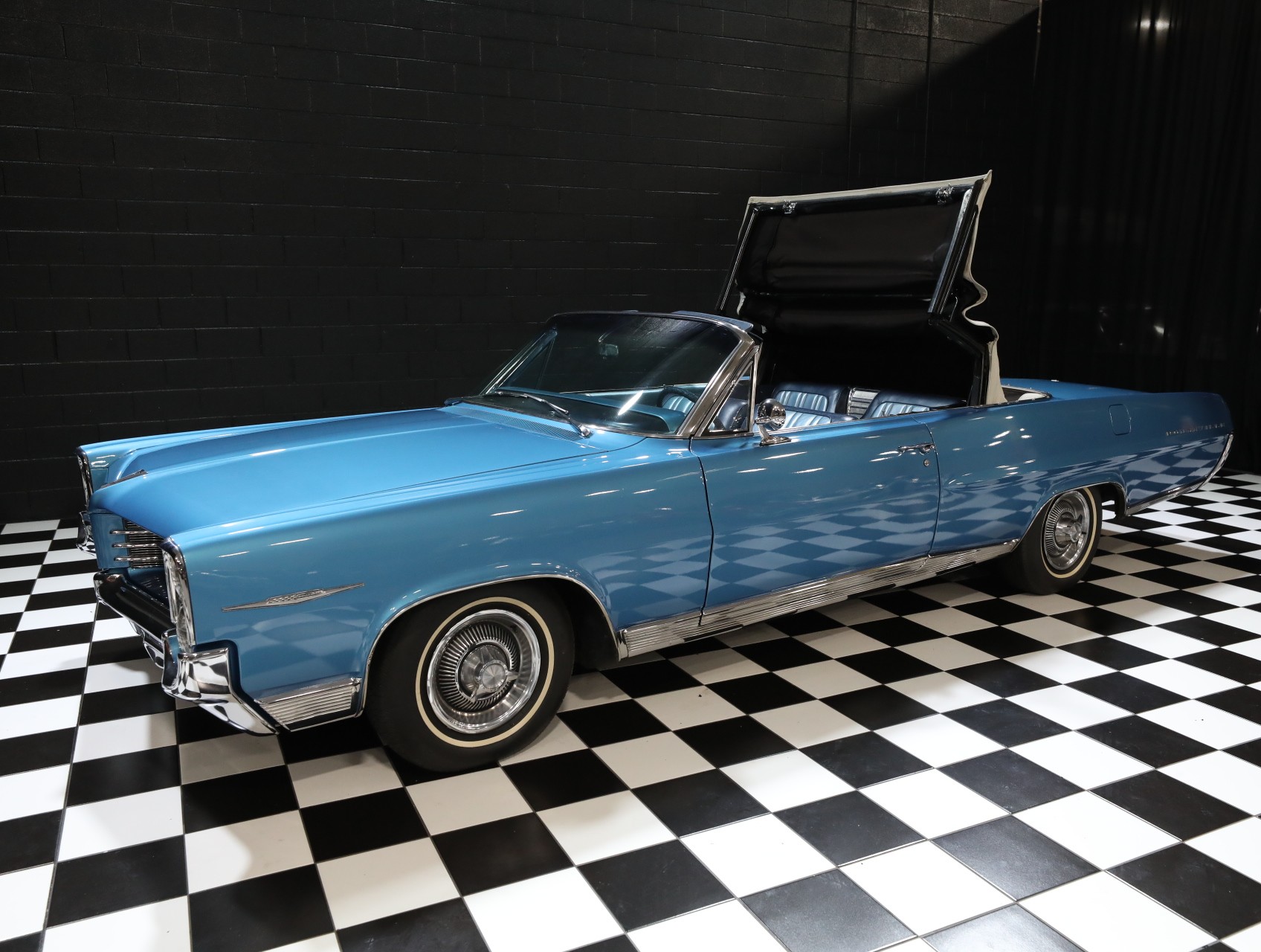 1964 Pontiac Bonneville 79