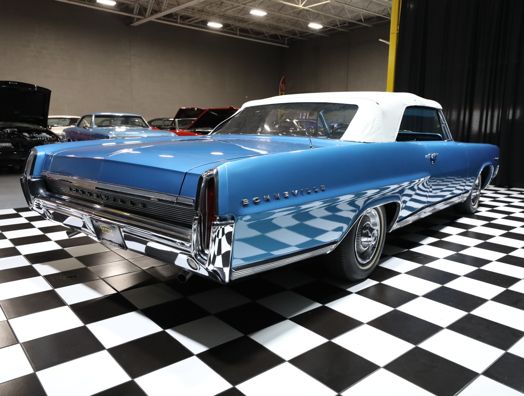 1964 Pontiac Bonneville 84