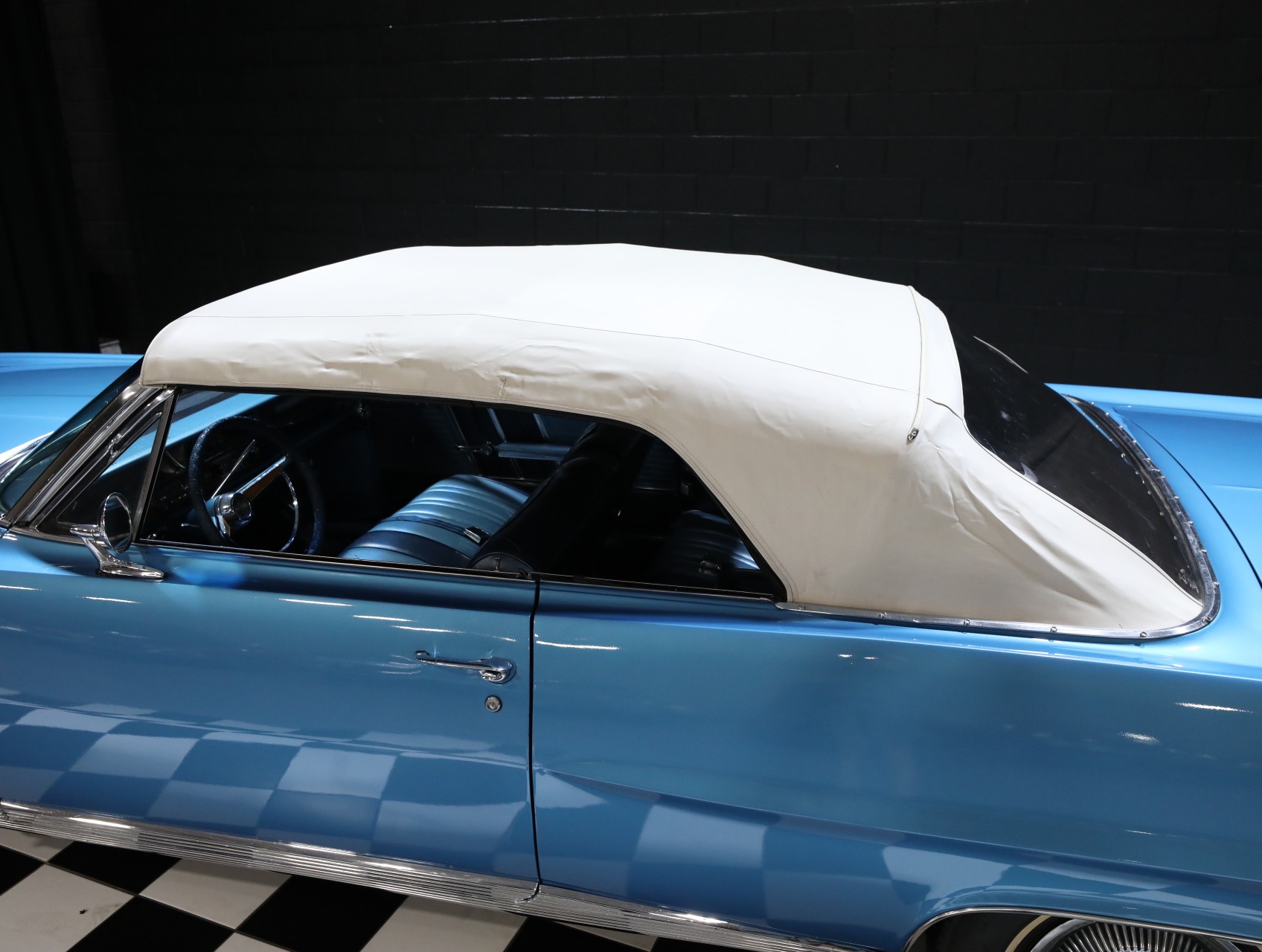1964 Pontiac Bonneville 85