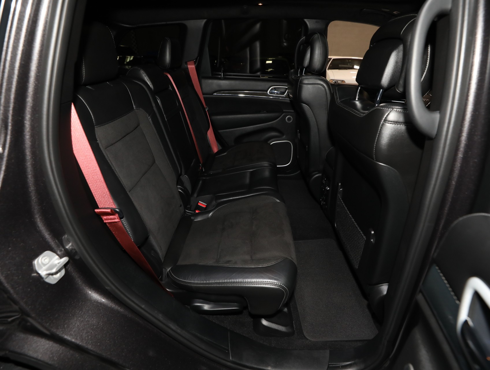 2019 Jeep Grand Cherokee 42