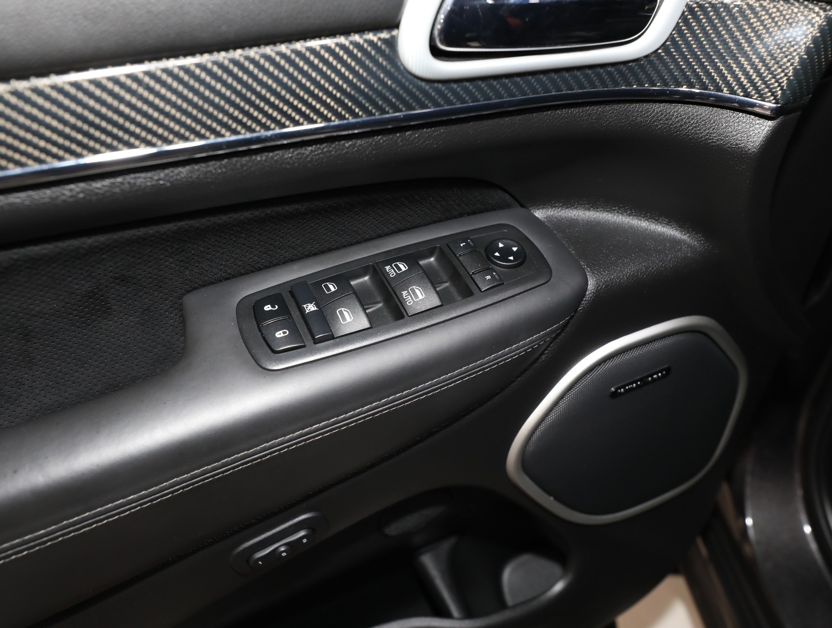 2019 Jeep Grand Cherokee 51