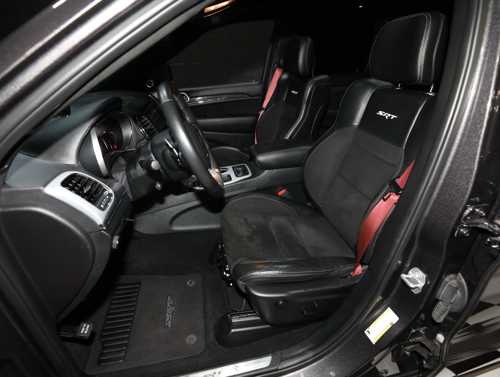 2019 Jeep Grand Cherokee 53