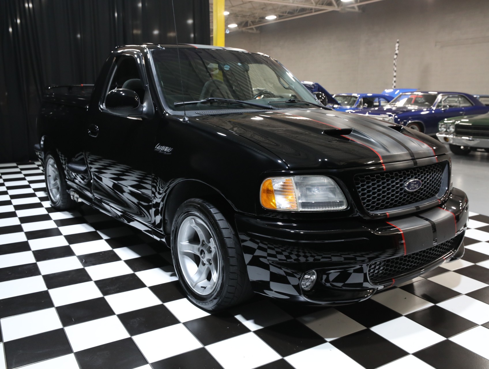 2000 Ford F-150 SVT Lightning 13