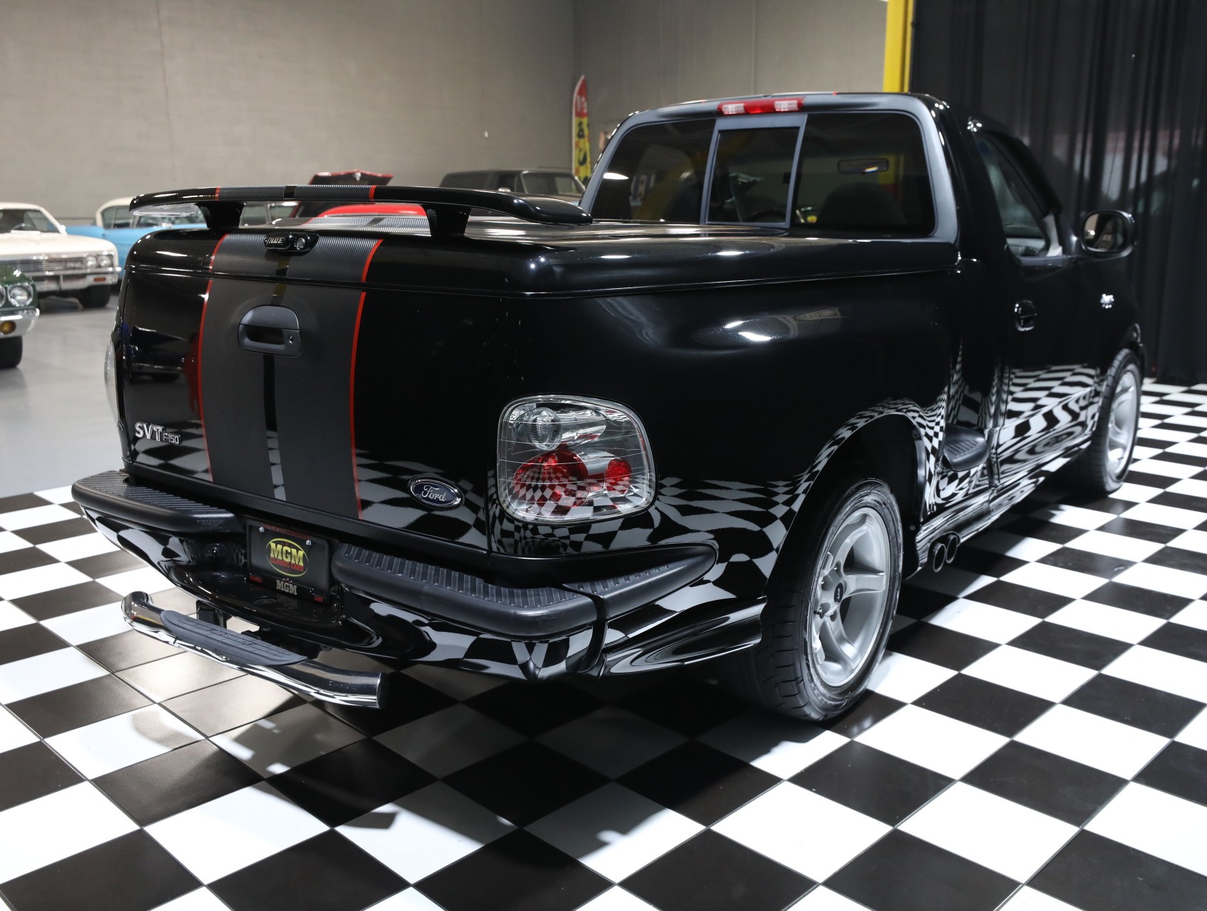 2000 Ford F-150 SVT Lightning 19