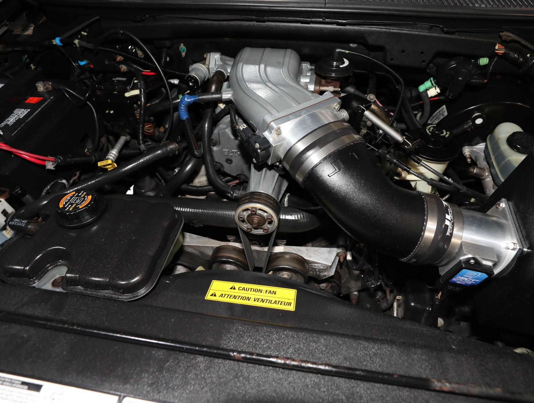 2000 Ford F-150 SVT Lightning 76
