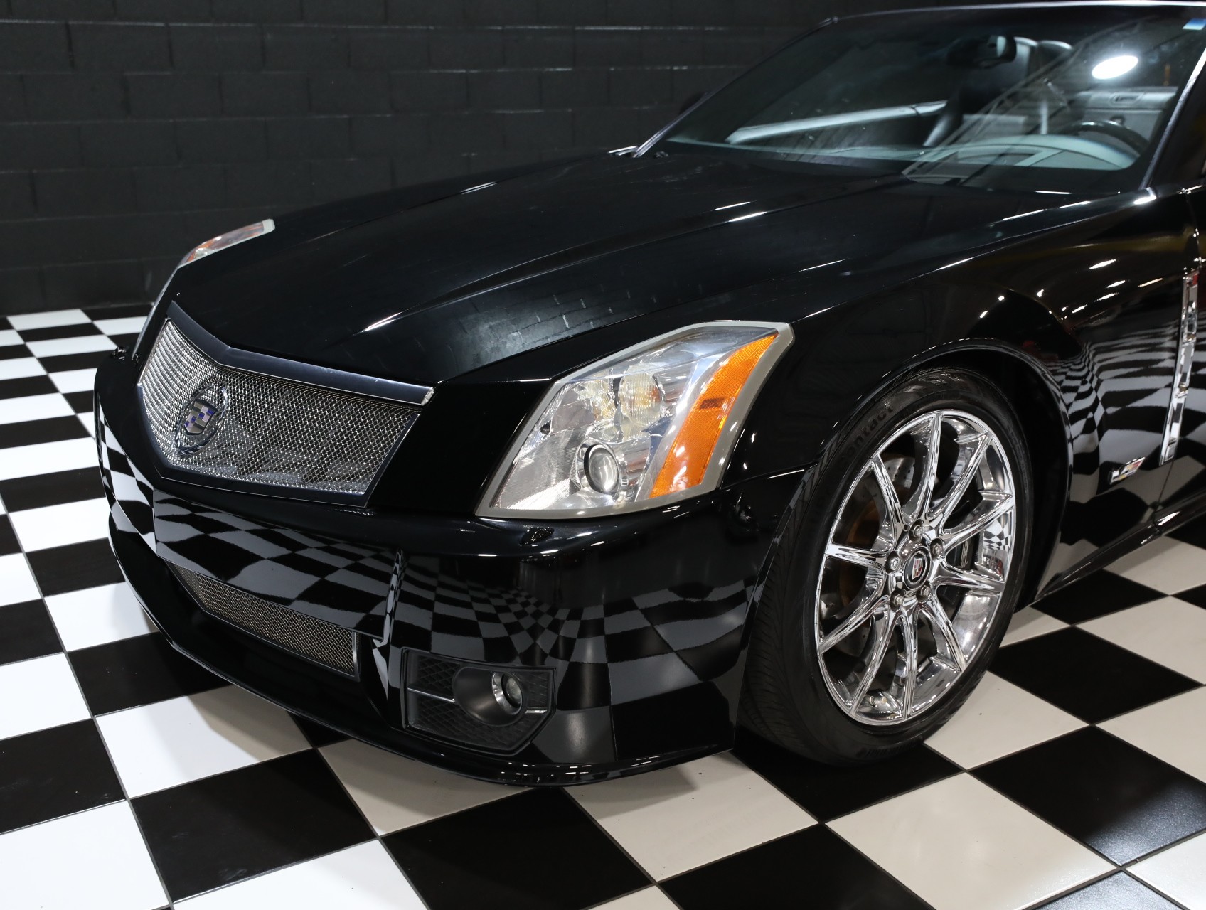 2009 Cadillac XLR-V 16