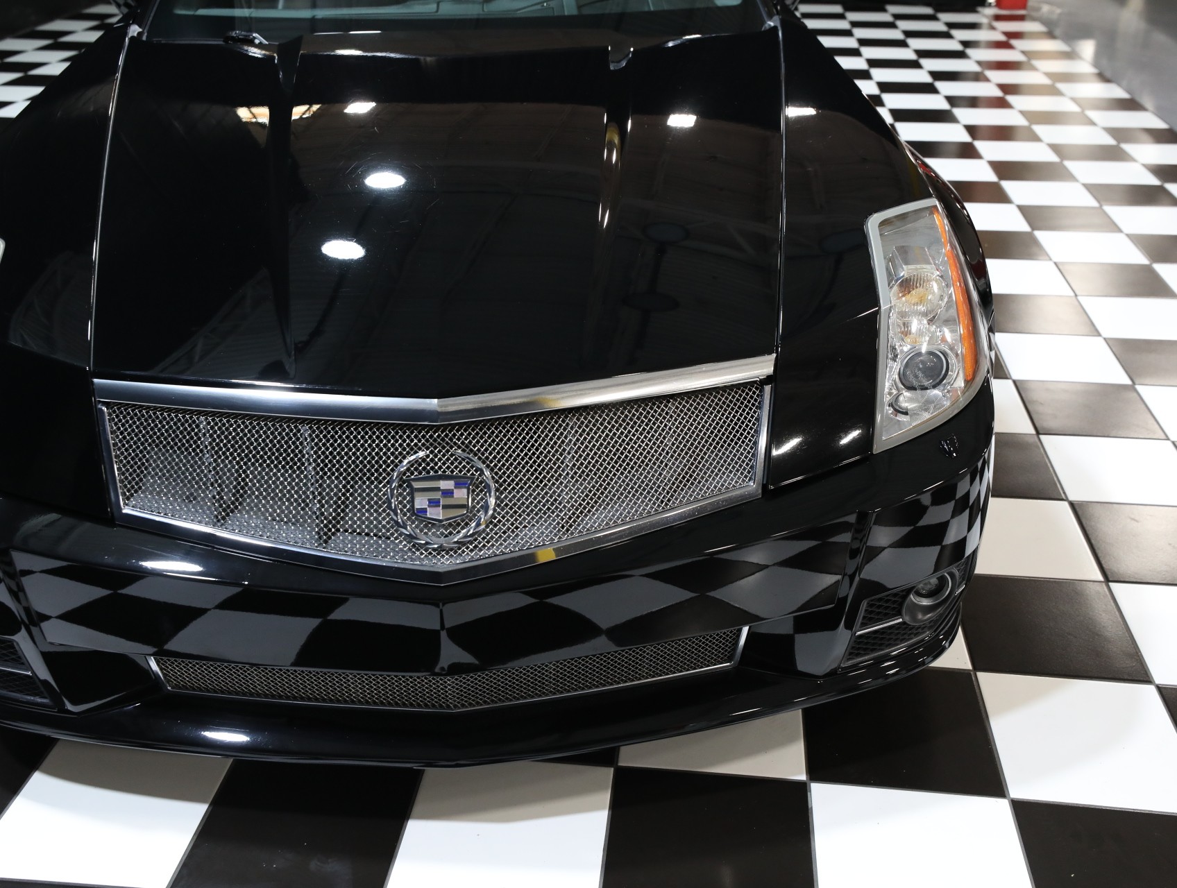 2009 Cadillac XLR-V 19