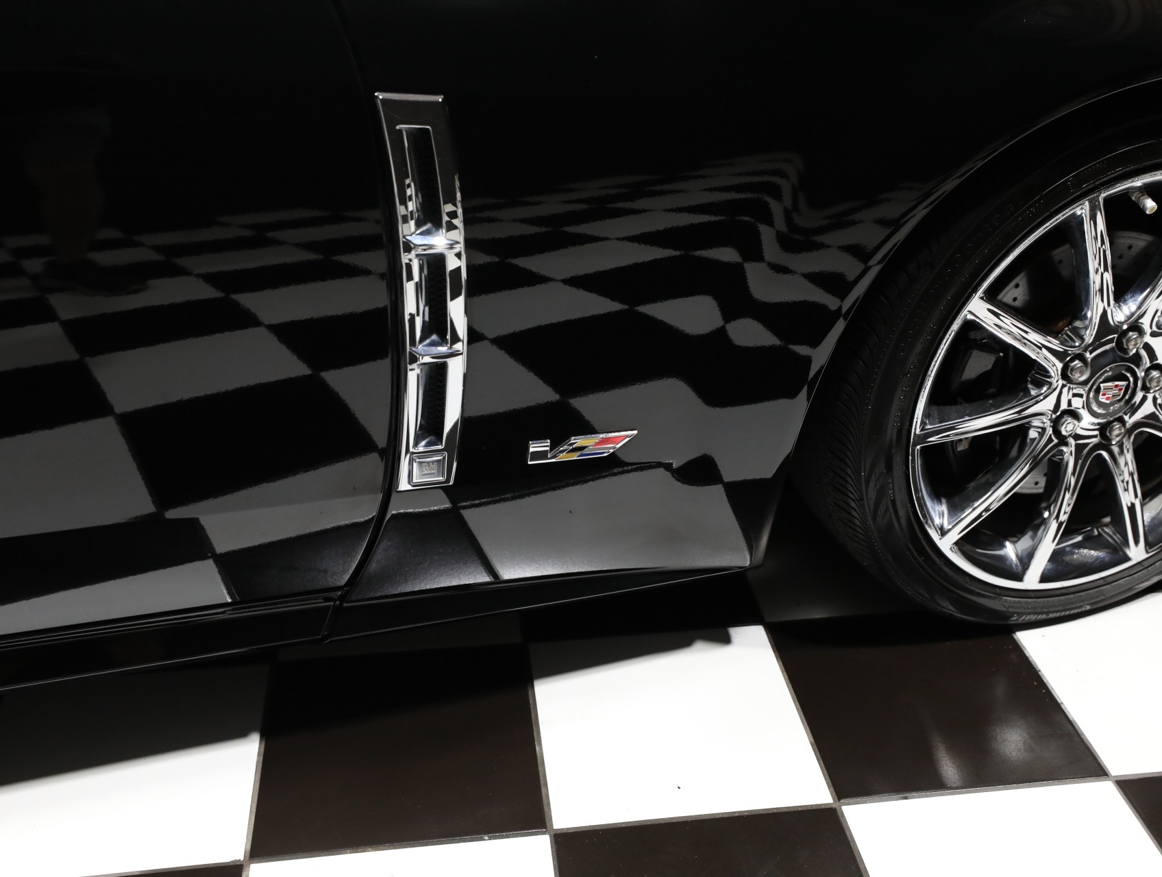 2009 Cadillac XLR-V 26