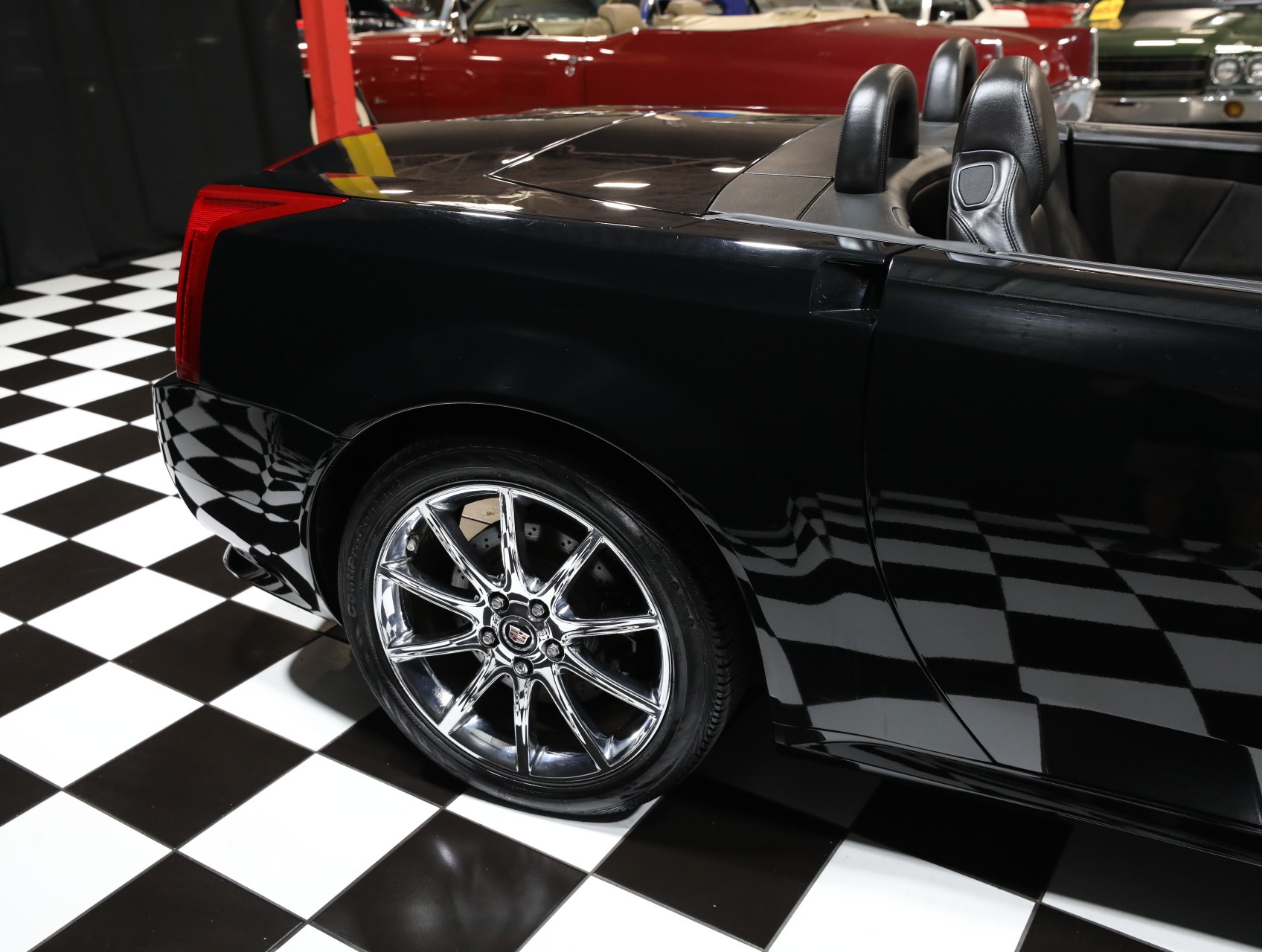 2009 Cadillac XLR-V 28