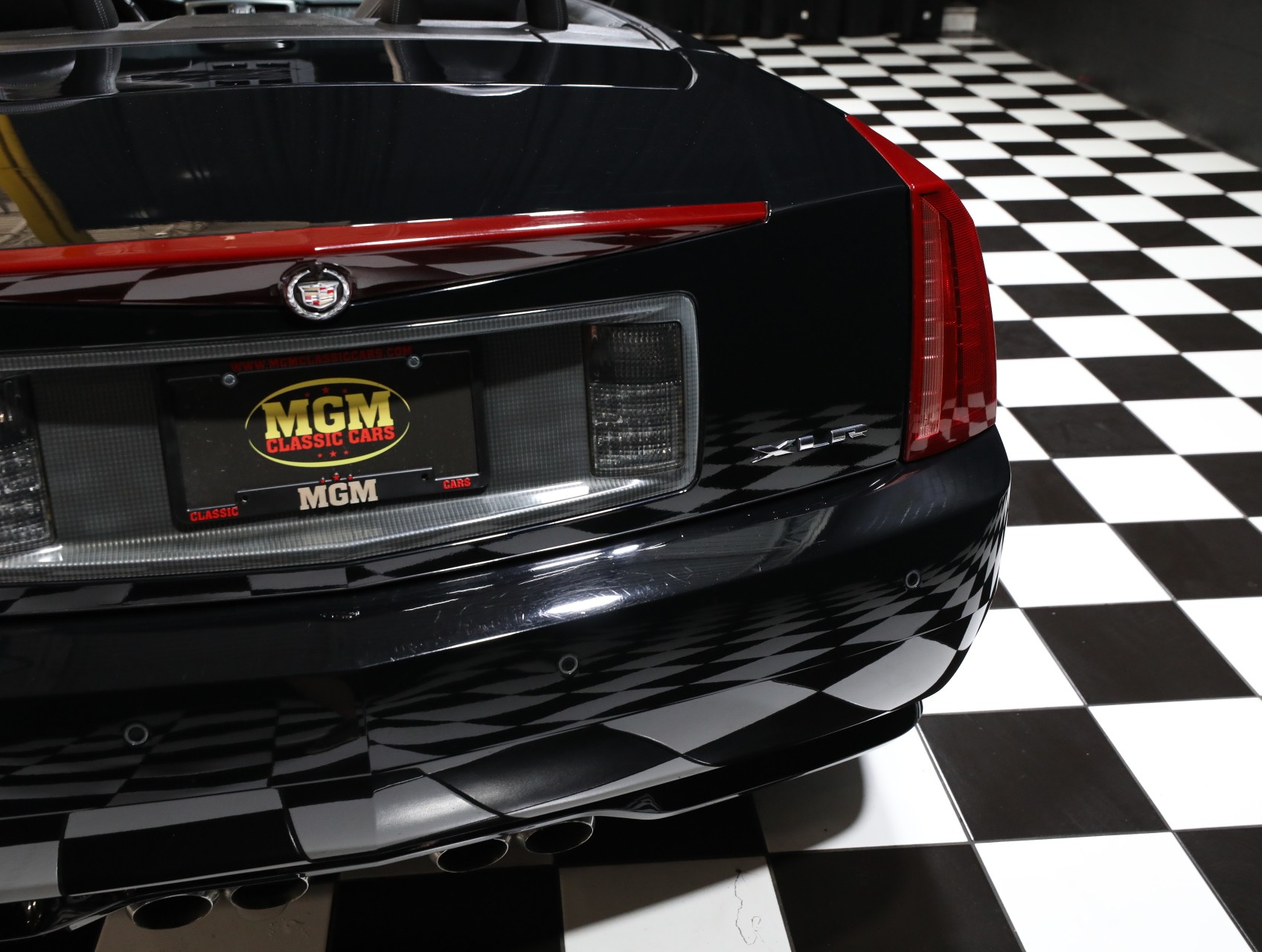2009 Cadillac XLR-V 30