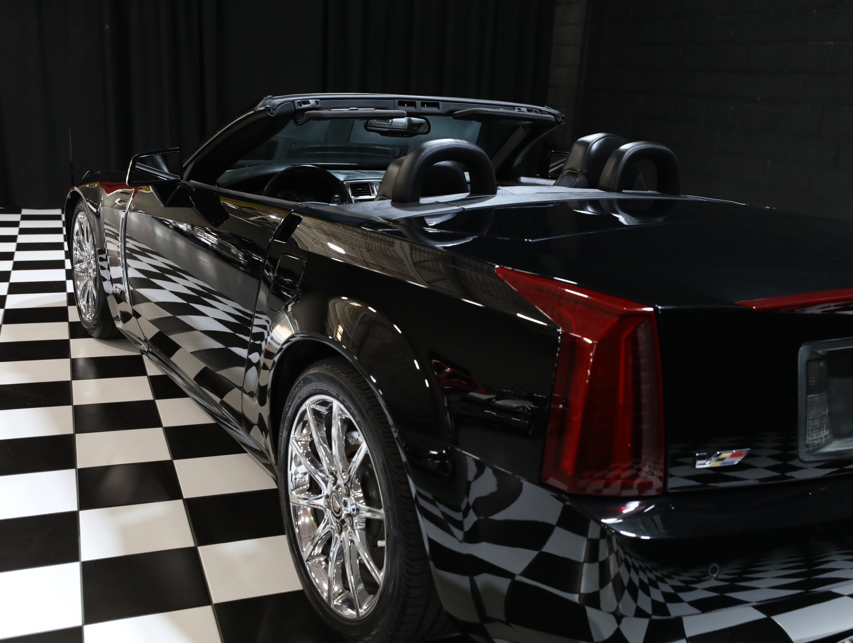 2009 Cadillac XLR-V 36