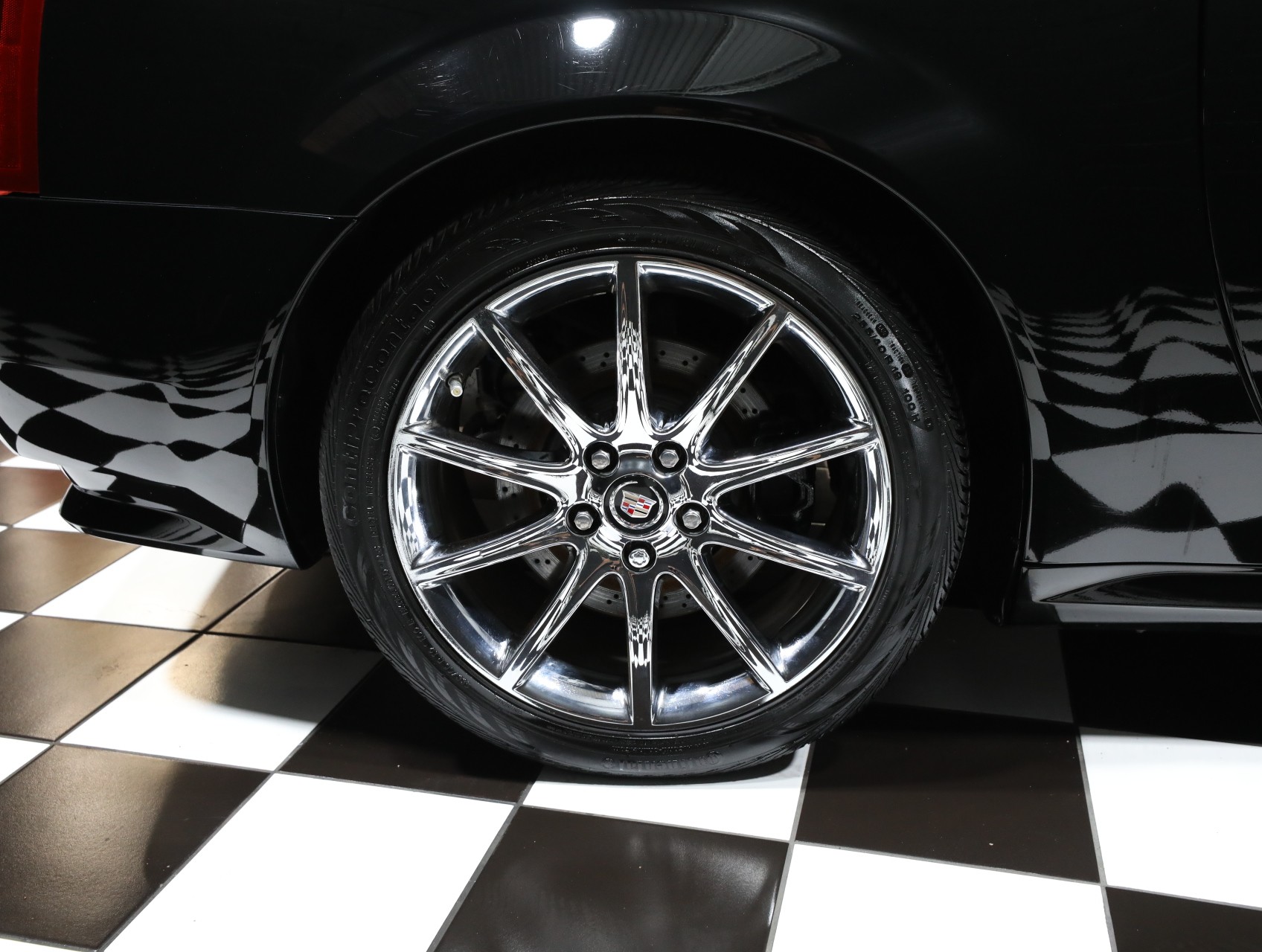 2009 Cadillac XLR-V 43