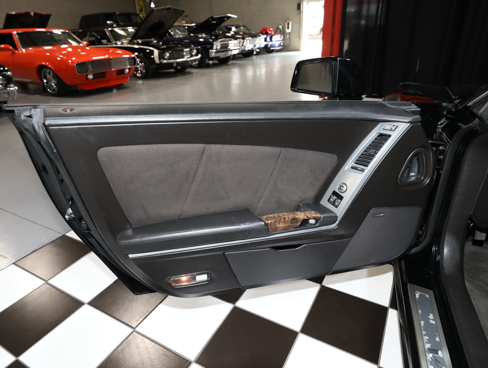 2009 Cadillac XLR-V 52