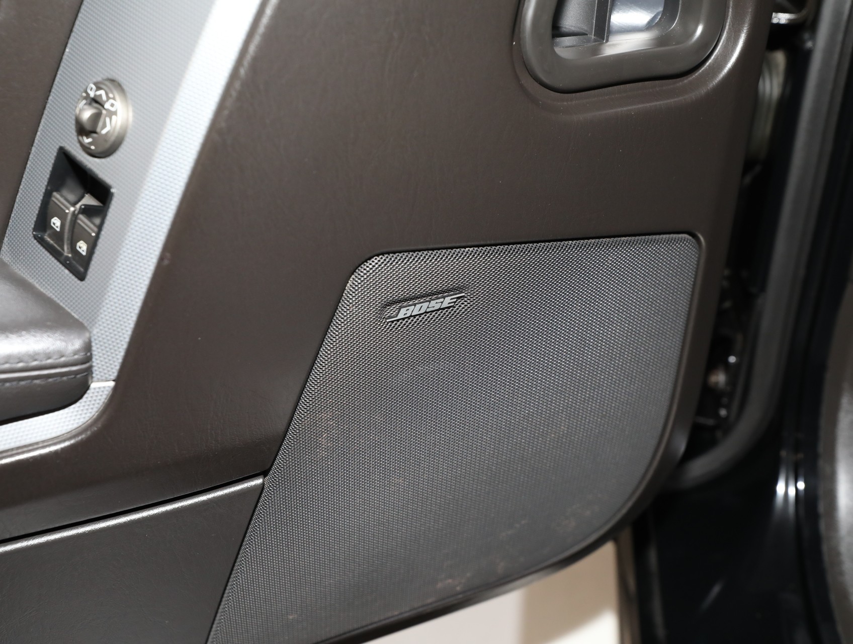 2009 Cadillac XLR-V 53