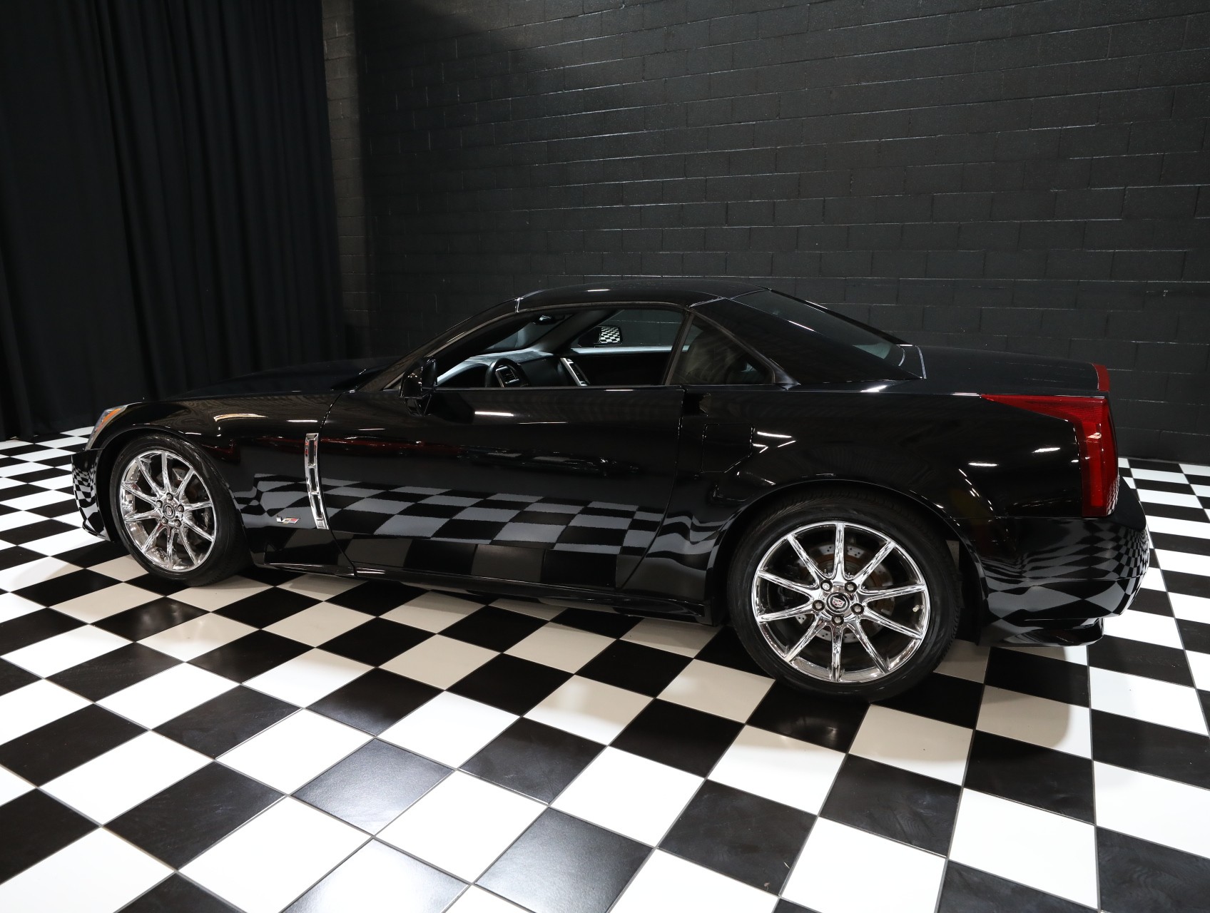 2009 Cadillac XLR-V 6