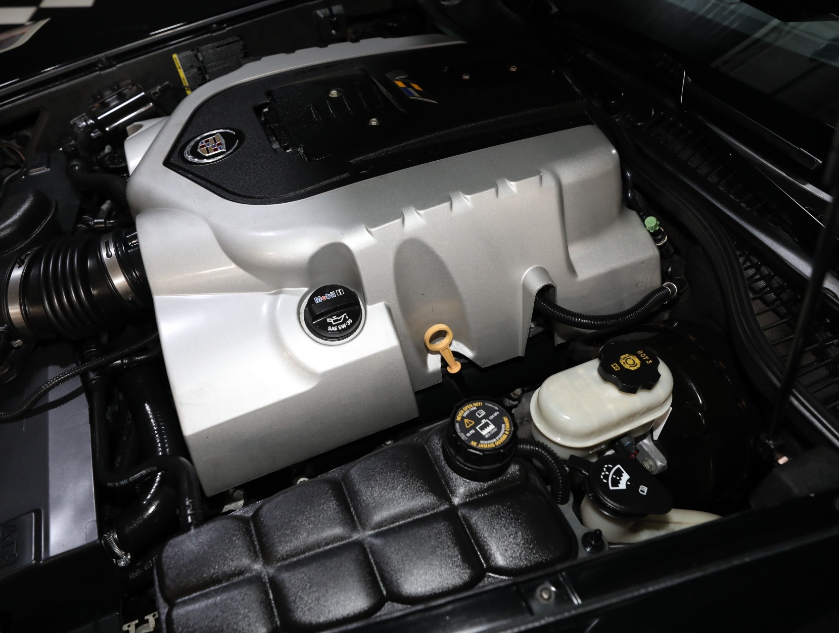 2009 Cadillac XLR-V 76