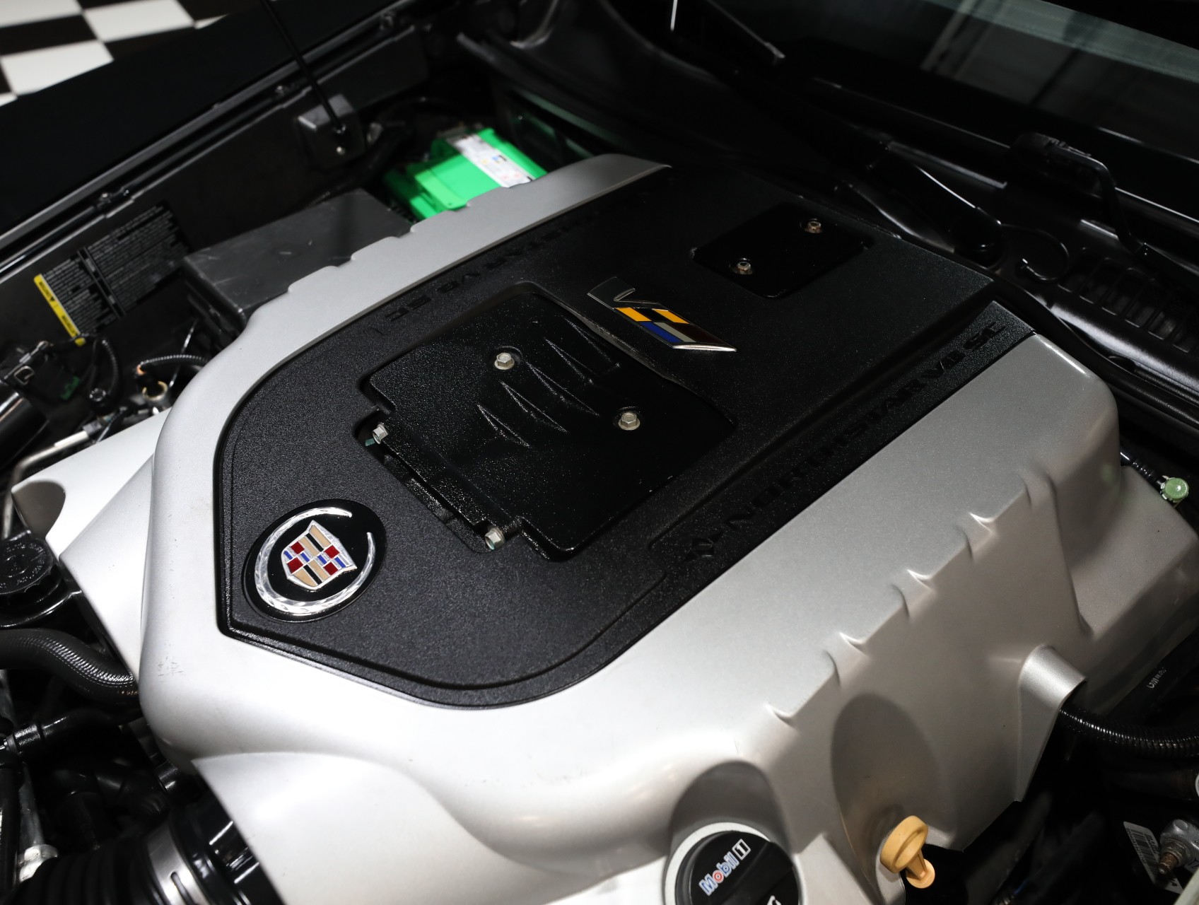 2009 Cadillac XLR-V 77