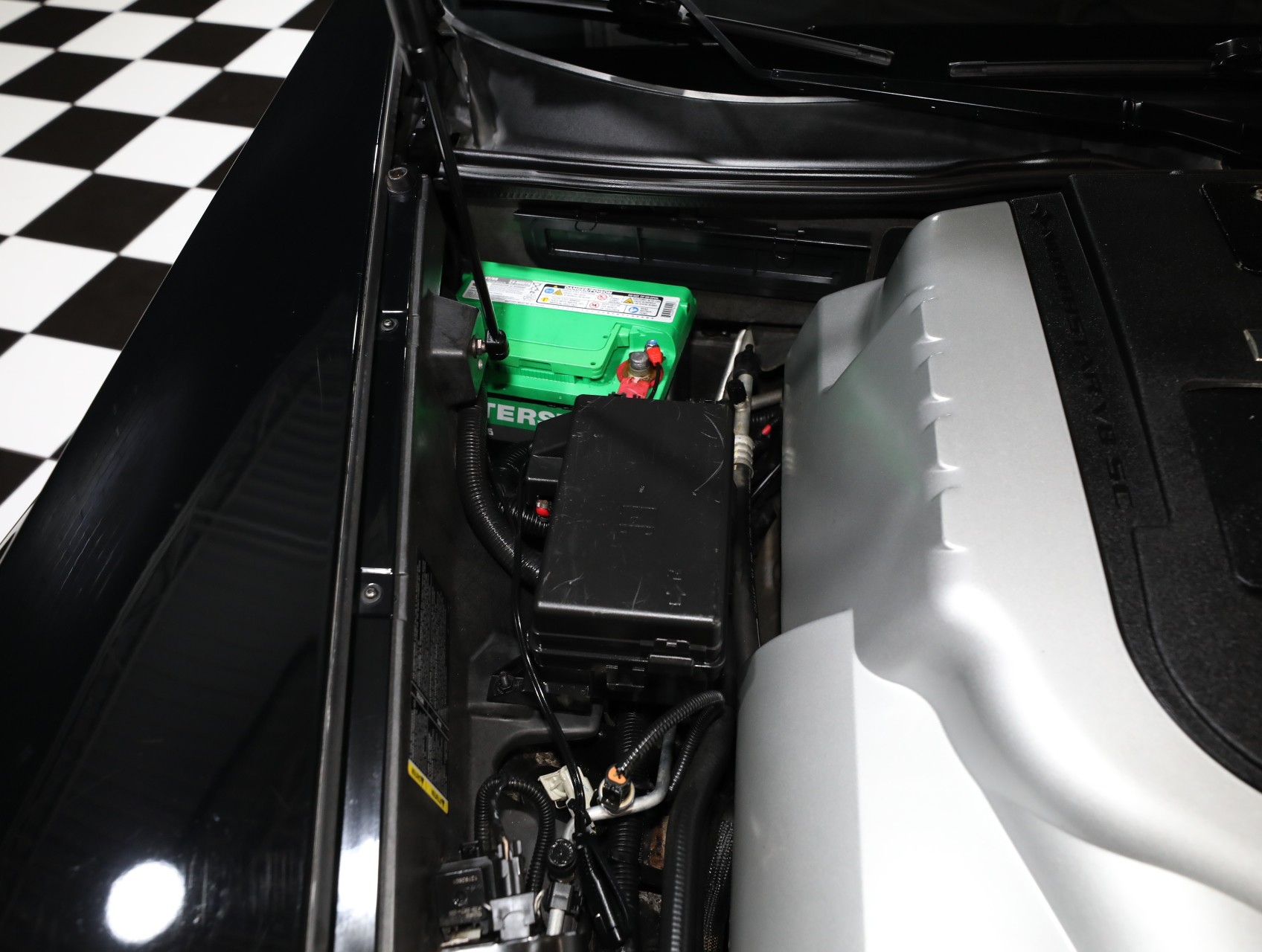 2009 Cadillac XLR-V 80