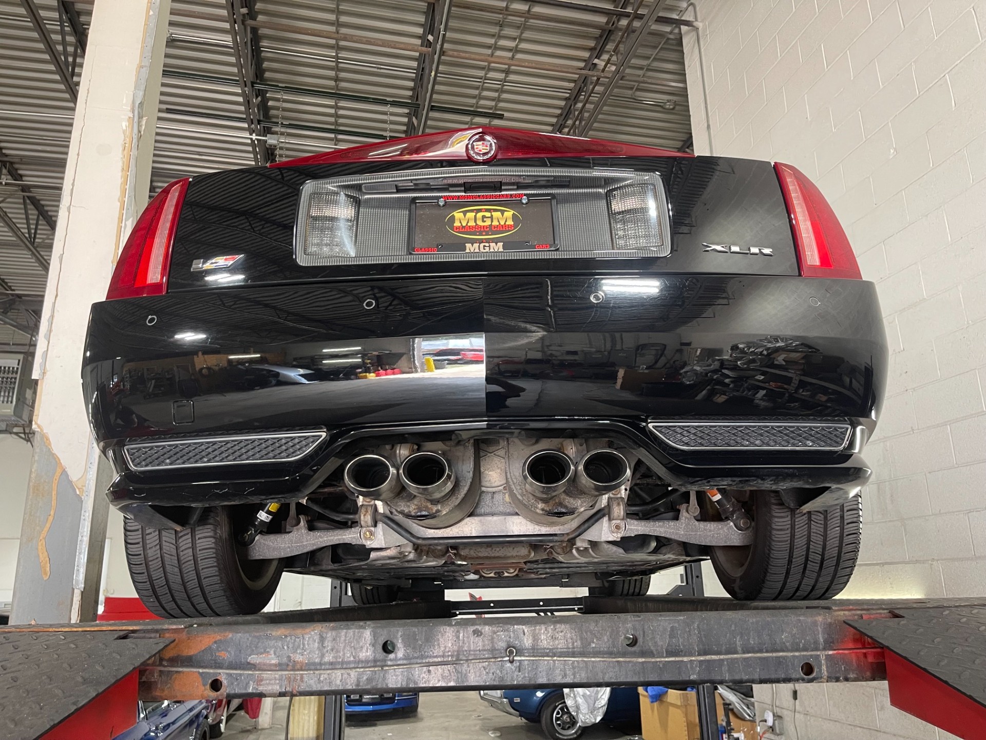 2009 Cadillac XLR-V 96
