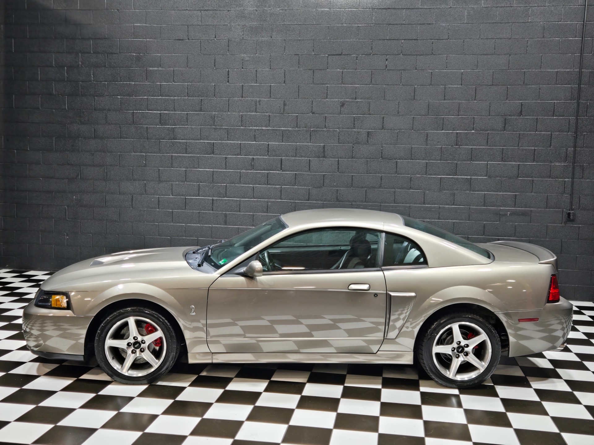 2003 Ford Mustang SVT Cobra 3