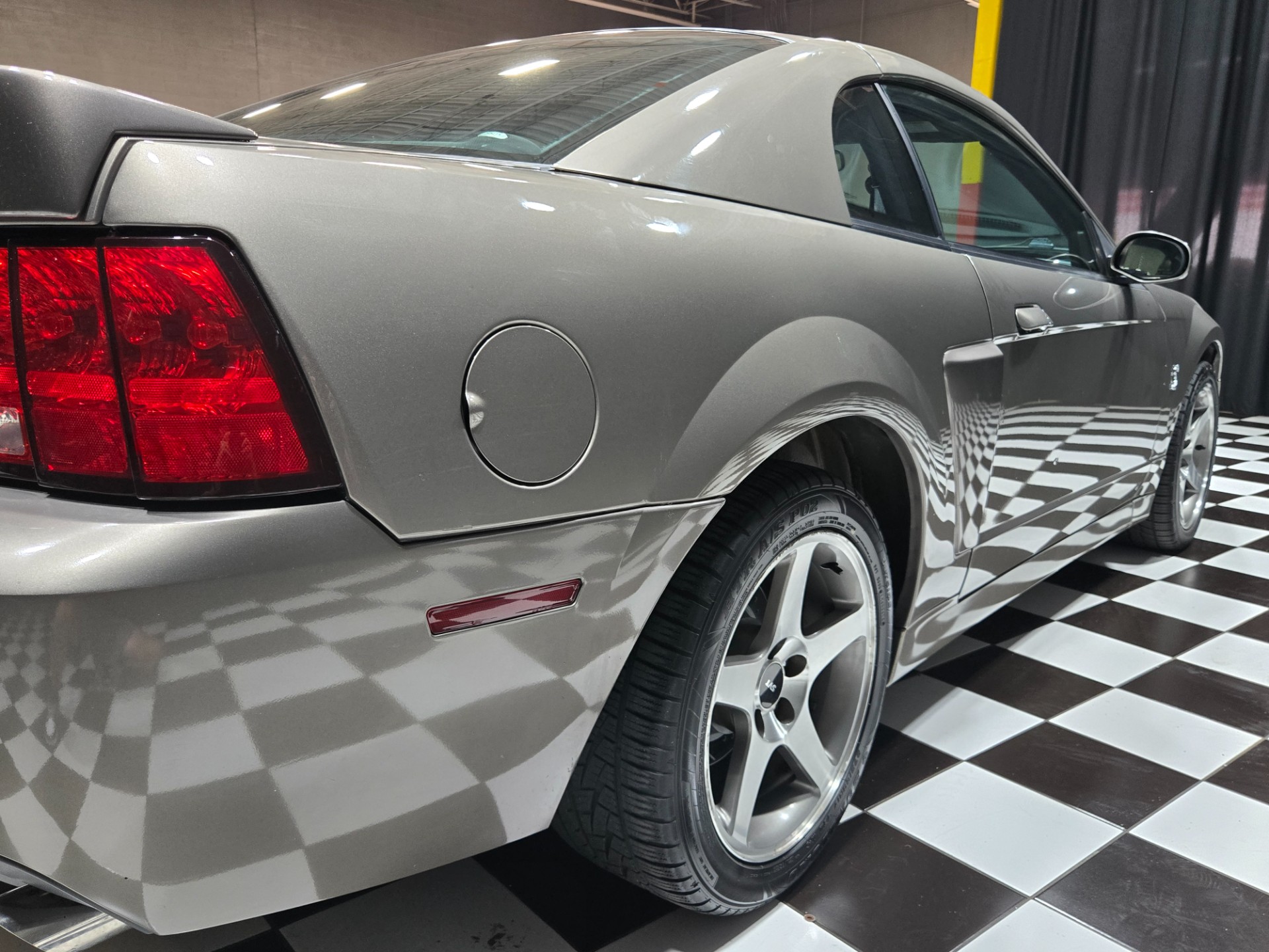 2003 Ford Mustang SVT Cobra 48