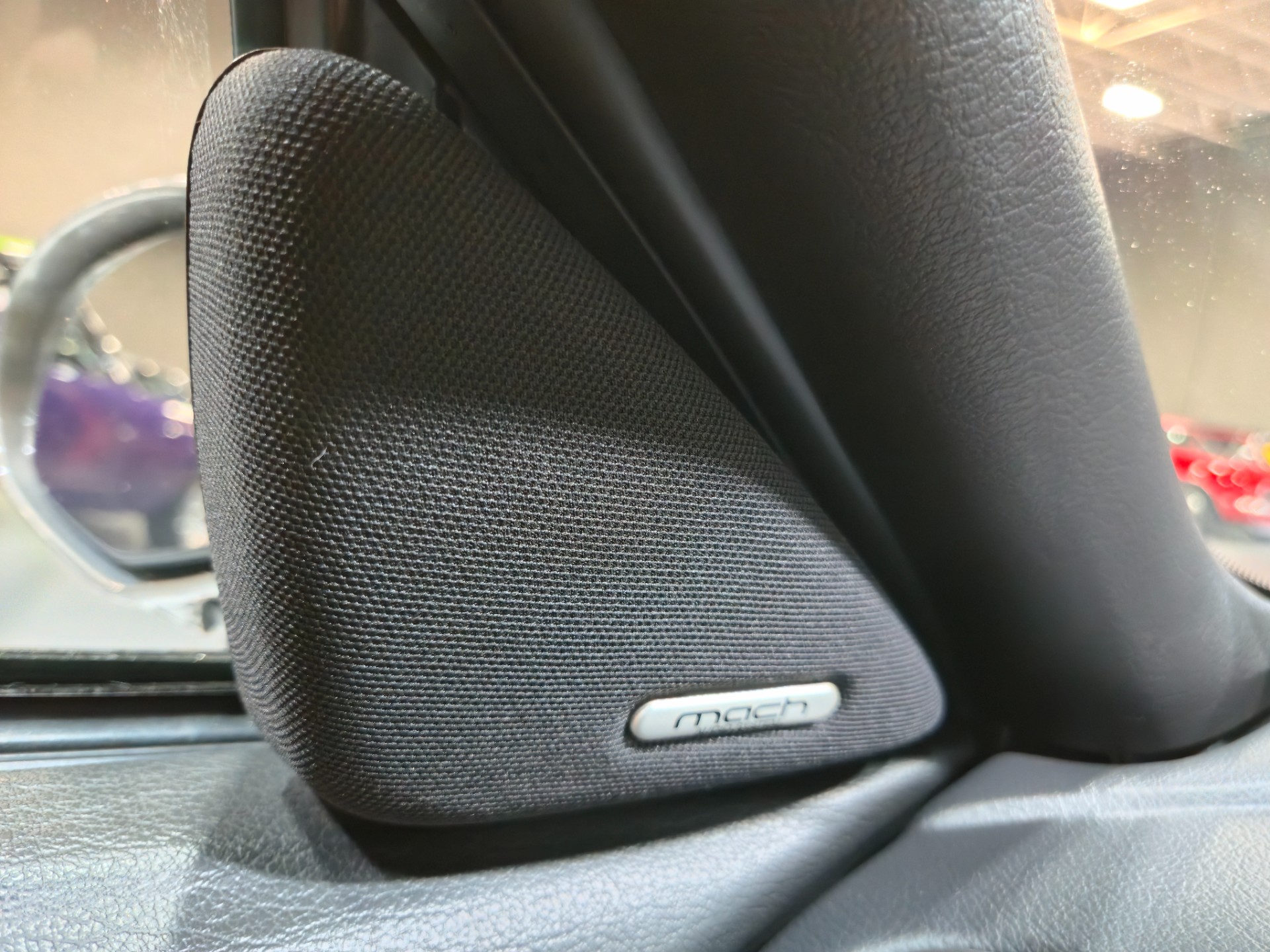 2003 Ford Mustang SVT Cobra 89