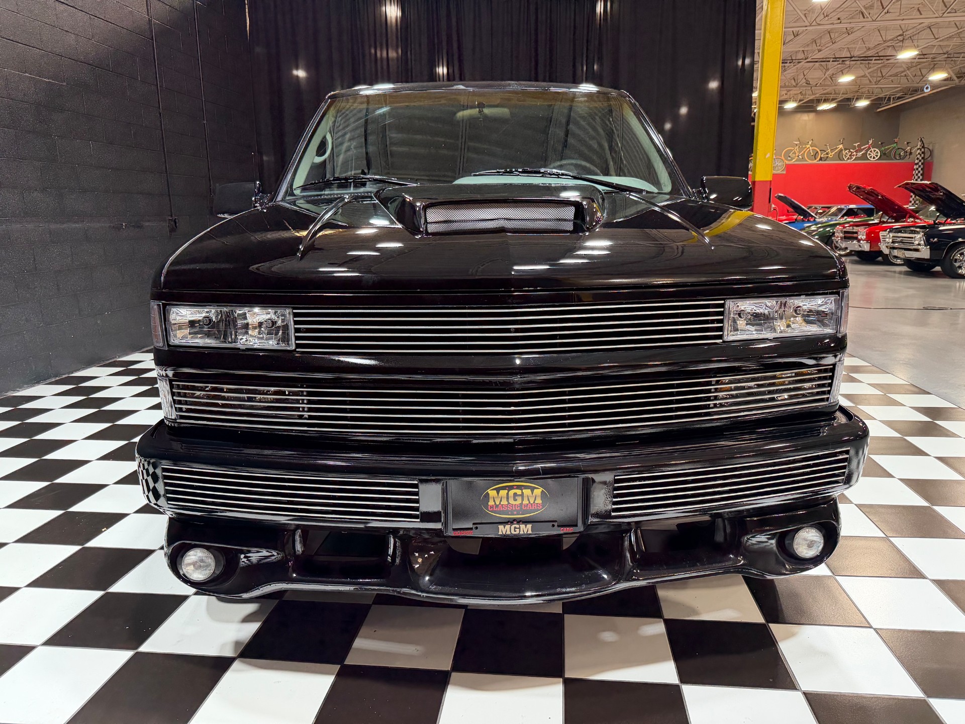1999 Chevrolet Tahoe 11